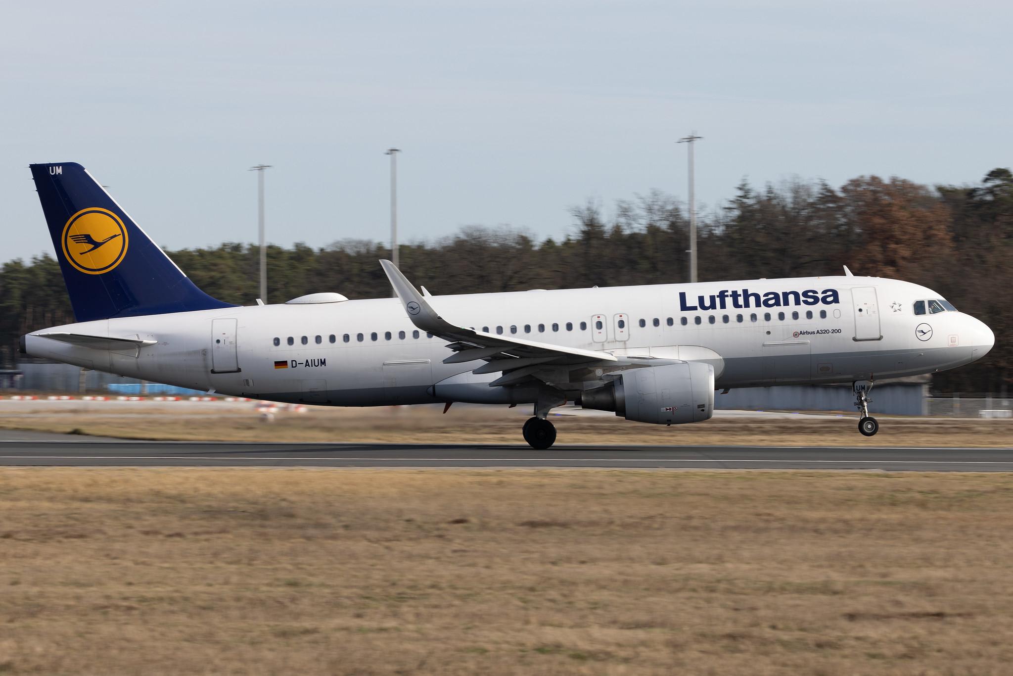 Frankfurt Airport: Lufthansa (LH / DLH) | Airbus A320-214 A320 | D-AIUM | MSN 6577
