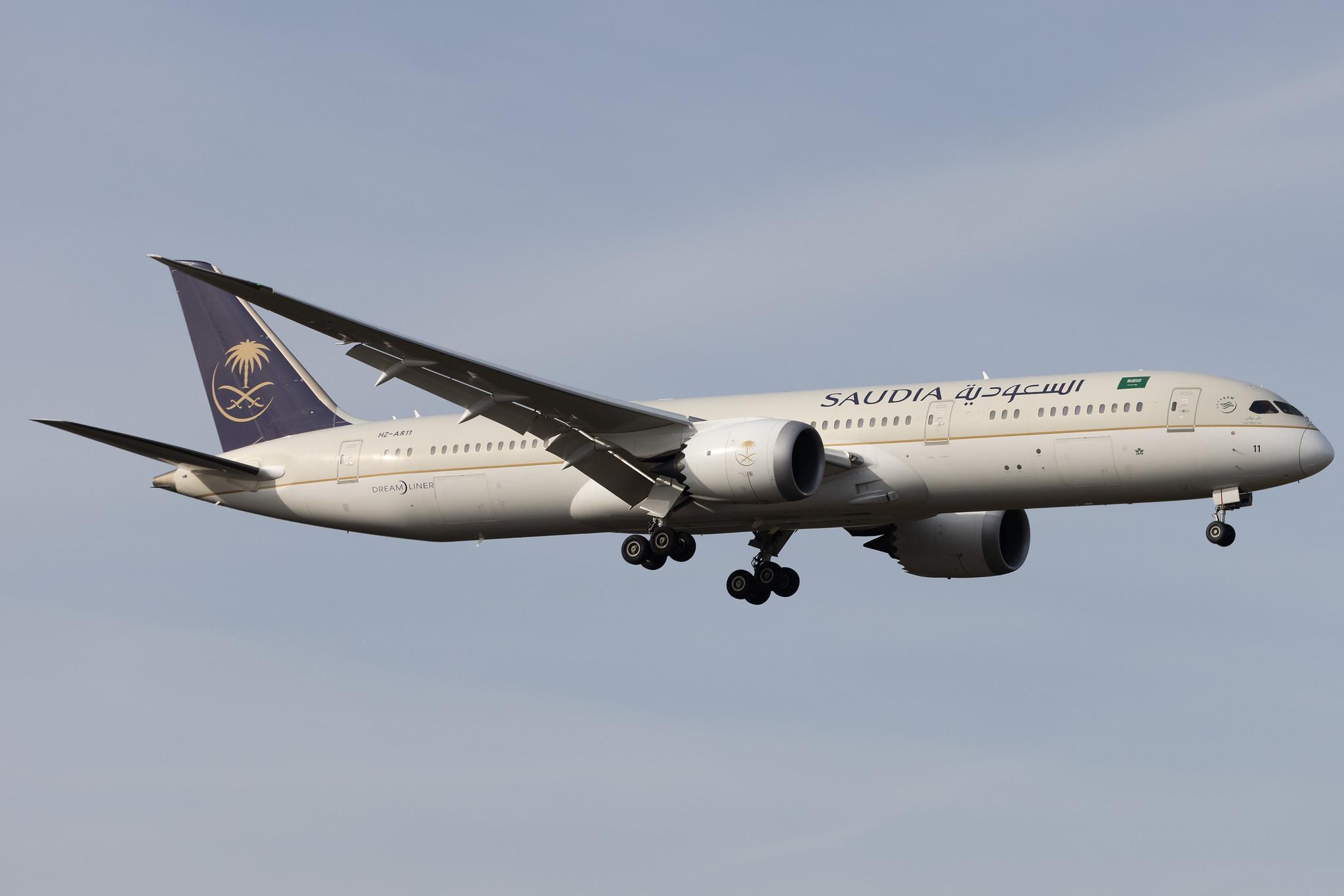 Frankfurt Airport: Saudia (SV / SVA) |  Boeing 787-9 Dreamliner B789 | HZ-AR11 | MSN 40045