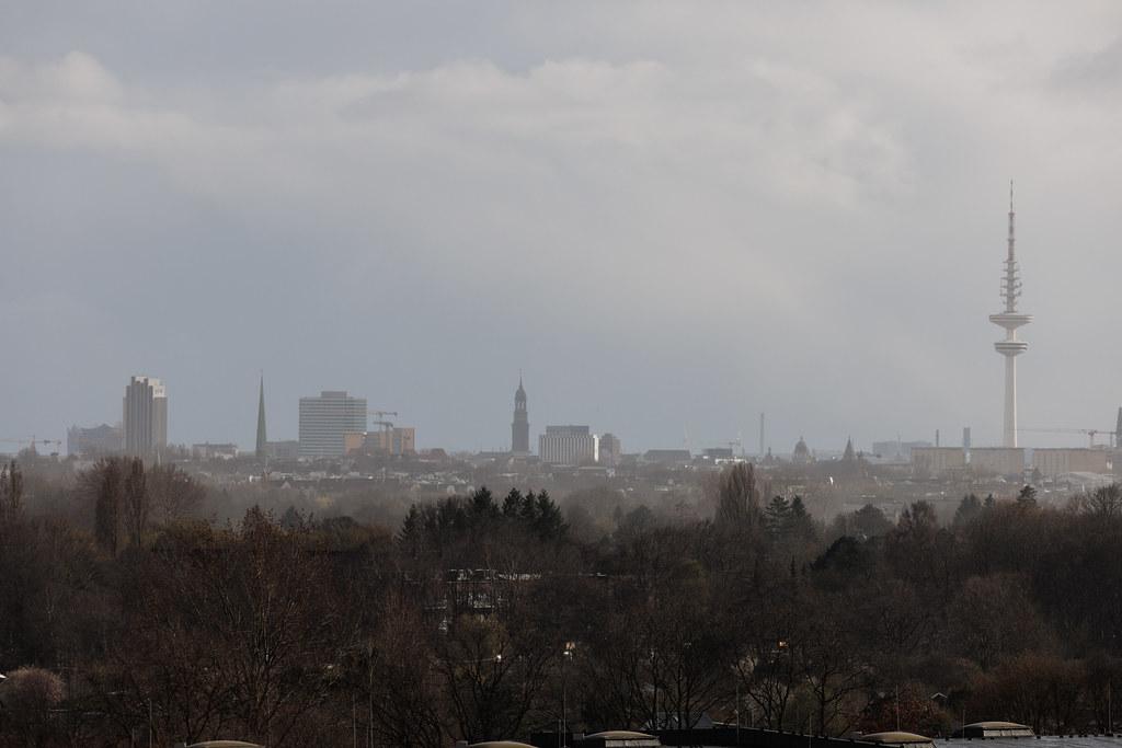 Hamburg Airport: Blick über Hamburg