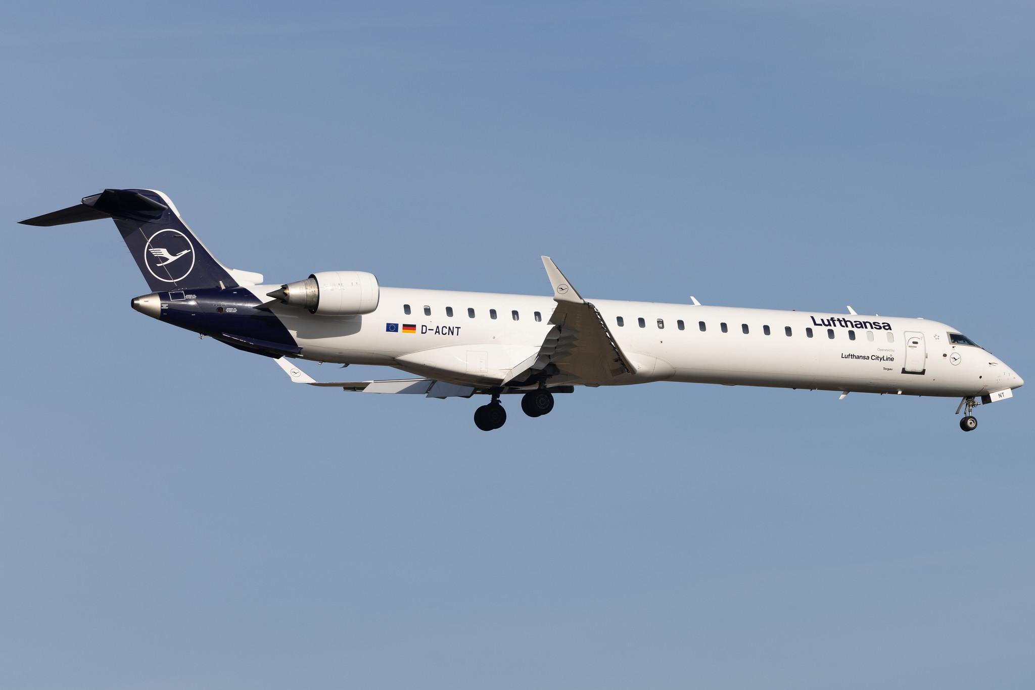 Frankfurt Airport: Lufthansa (LH / DLH) | Operator: Lufthansa CityLine |  Mitsubishi CRJ-900LR CRJ9 | D-ACNT | MSN 15264