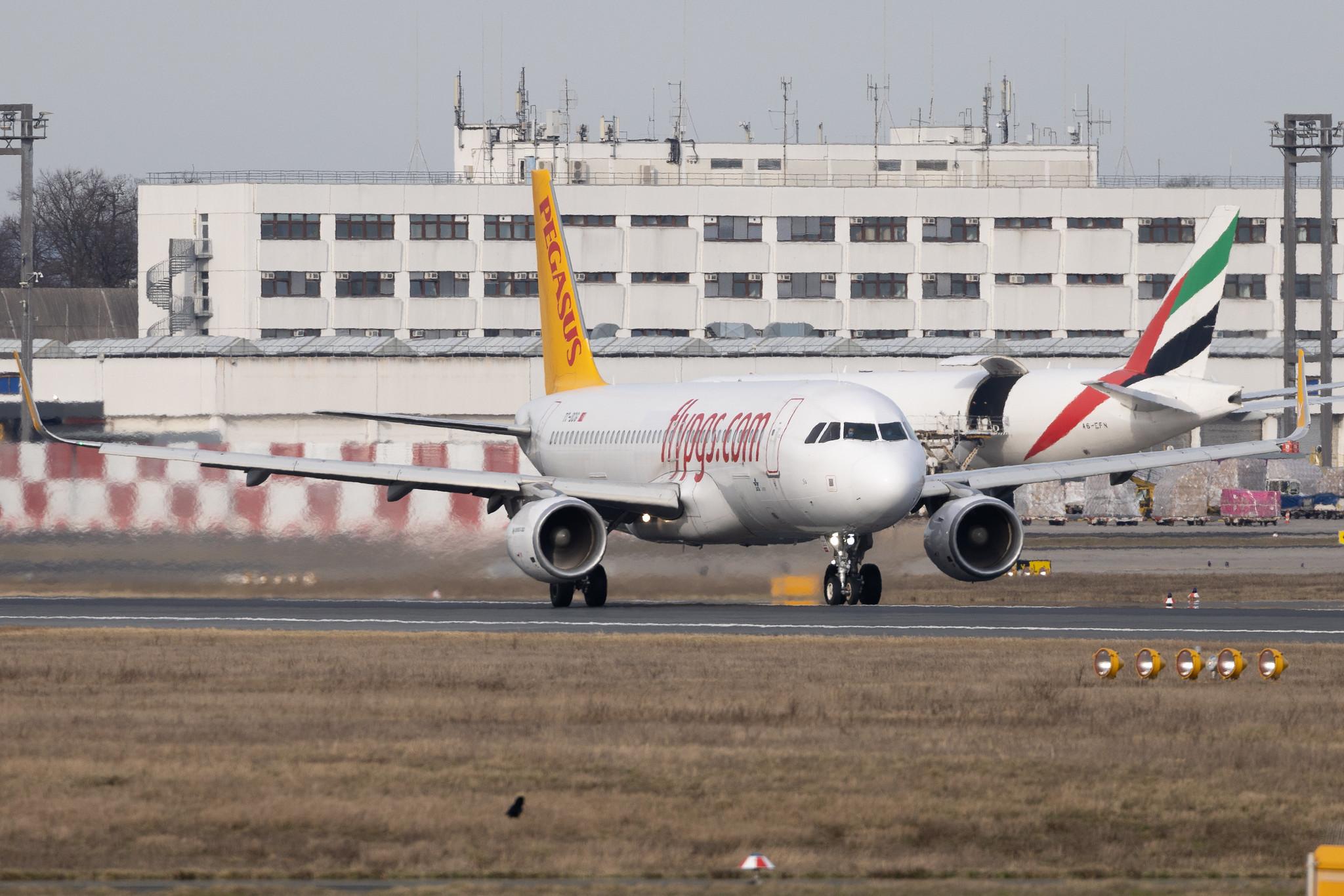 Frankfurt Airport: Pegasus (PC / PGT) | Operator: Pegasus Airlines | Airbus A320-216 A320 | TC-DCG | MSN 06597