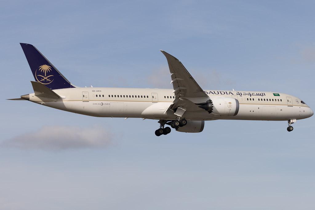 Frankfurt Airport: Saudia (SV / SVA) |  Boeing 787-9 Dreamliner B789 | HZ-AR11 | MSN 40045