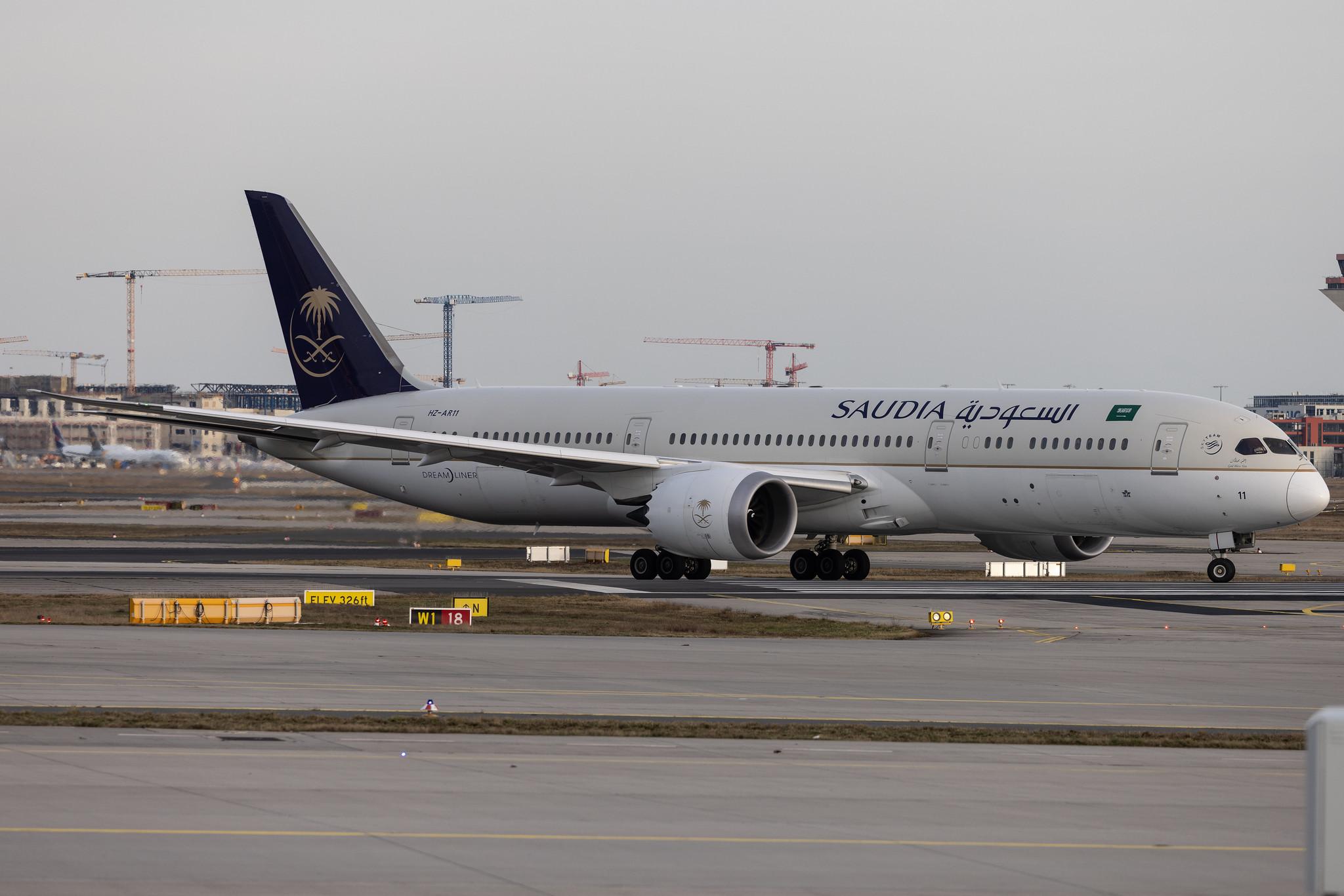 Frankfurt Airport: Saudia (SV / SVA) | Boeing 787-9 Dreamliner B789 | HZ-AR11 | MSN 40045
