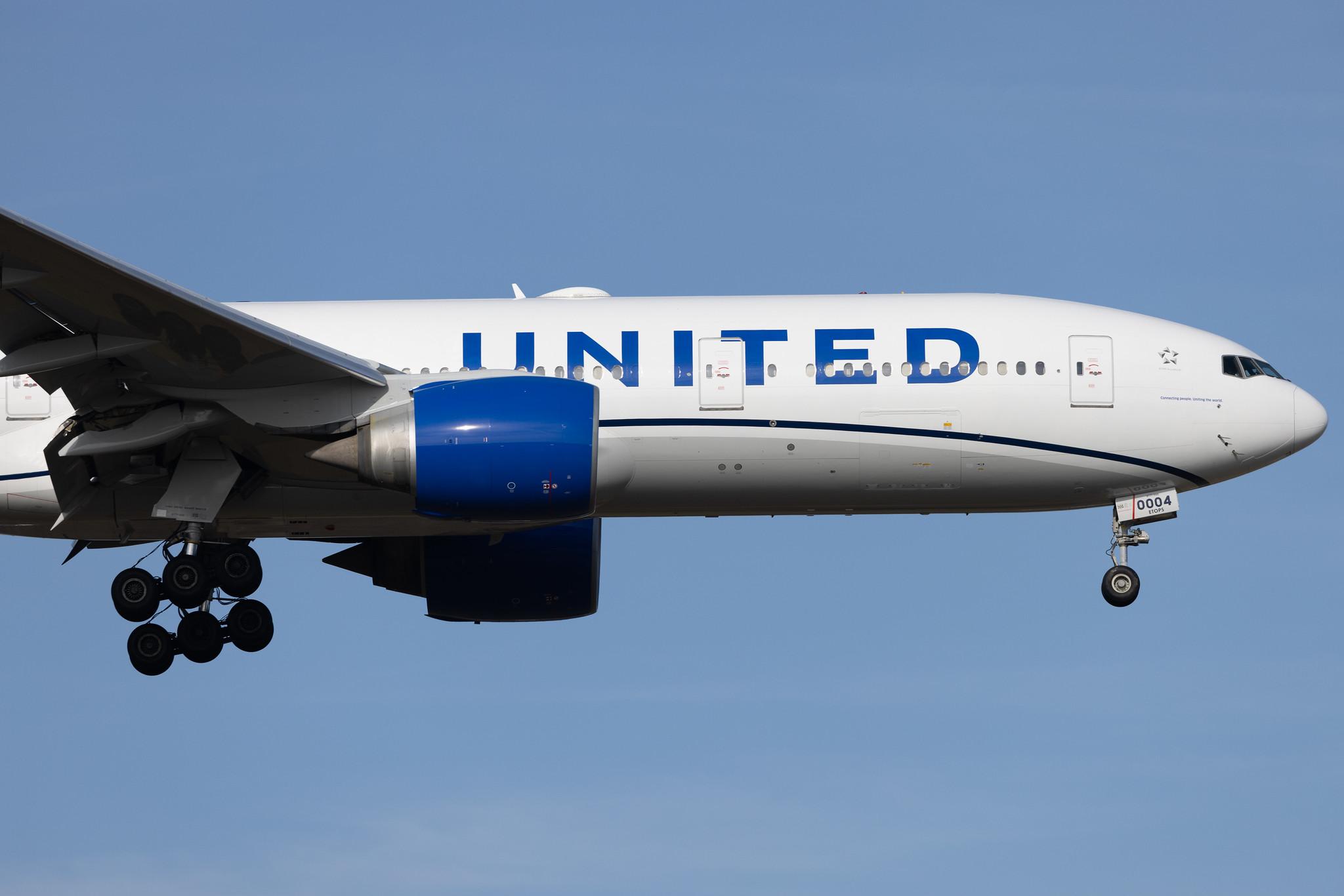 Frankfurt Airport: United Airlines (UA / UAL) | Boeing 777-224(ER) B772 | N78004 | MSN 27580