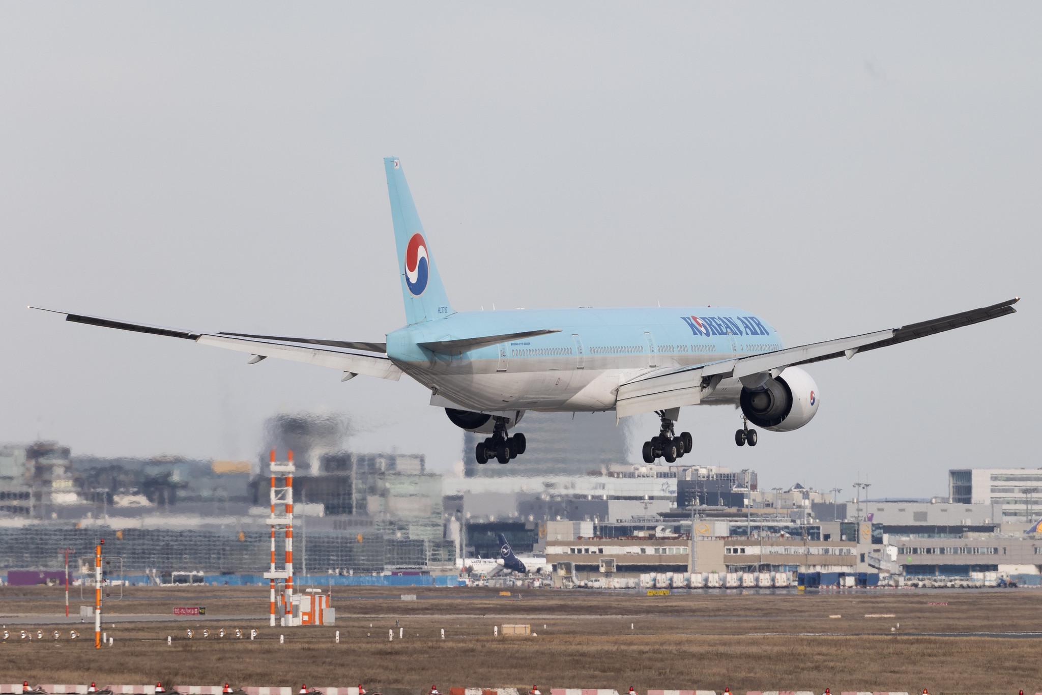 Frankfurt Airport: Korean Air (KE / KAL) | Boeing 777-3B5(ER) B77W | HL7782 | MSN 37643