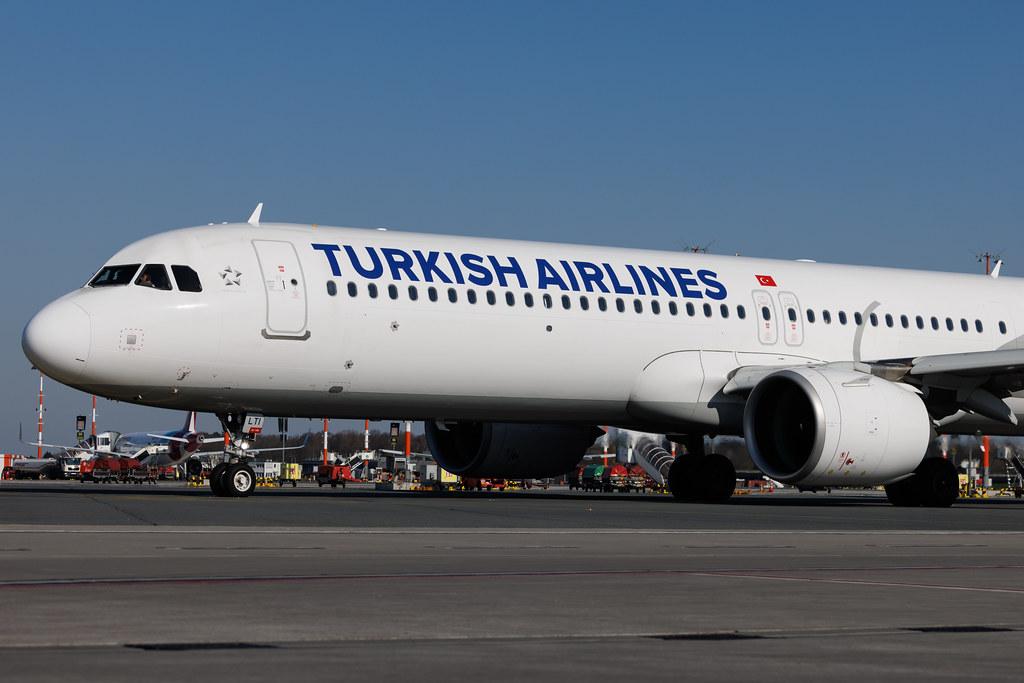 Hamburg Airport: Turkish Airlines (TK / THY) | Airbus A321-271NX A21N | TC-LTI | MSN 10367