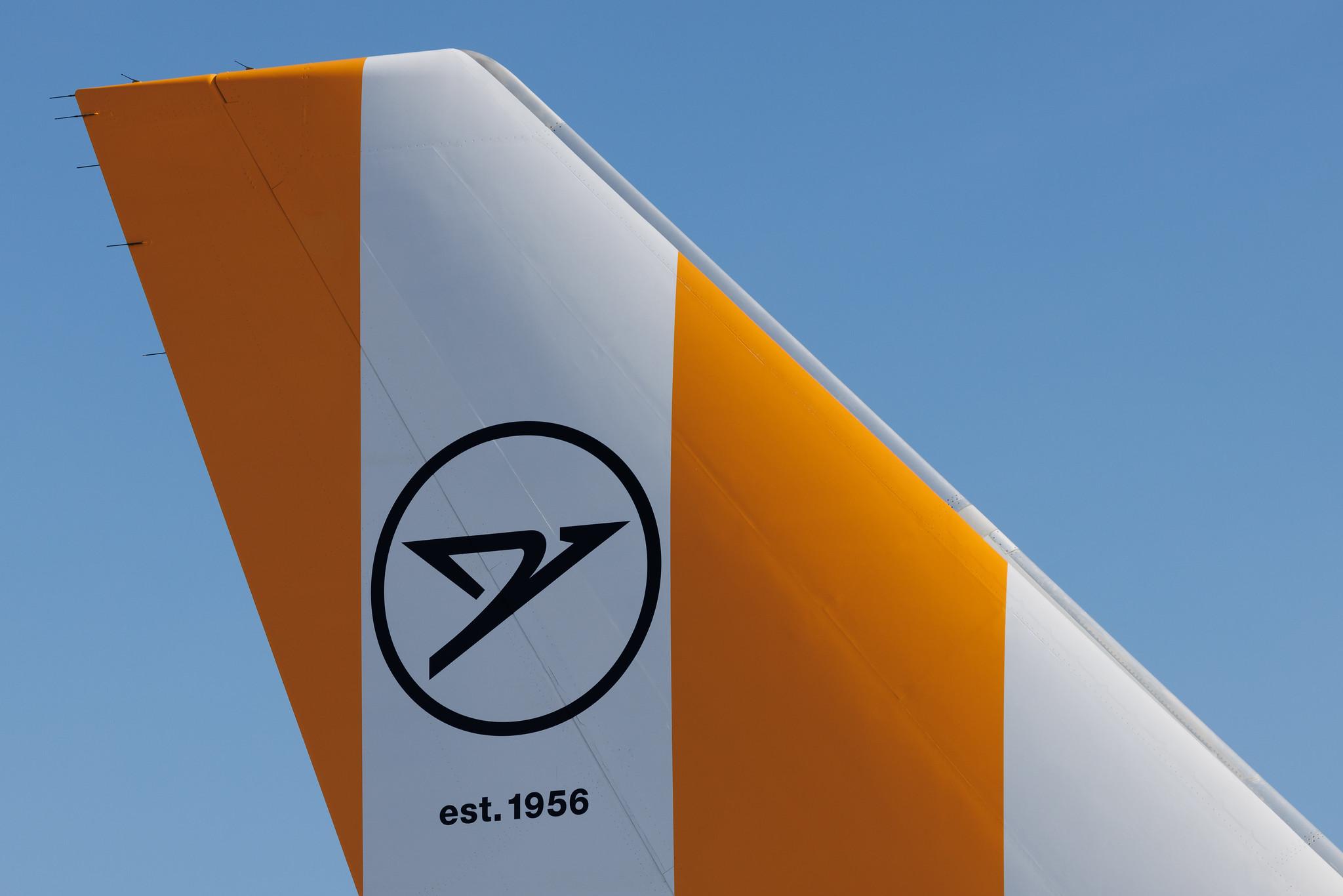 Hamburg Airport: Condor (DE / CFG) | Boeing 757-330 B753 | D-ABOJ | MSN 29019