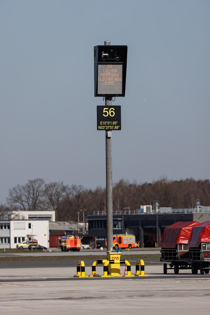 Hamburg Airport: Parkposition 56