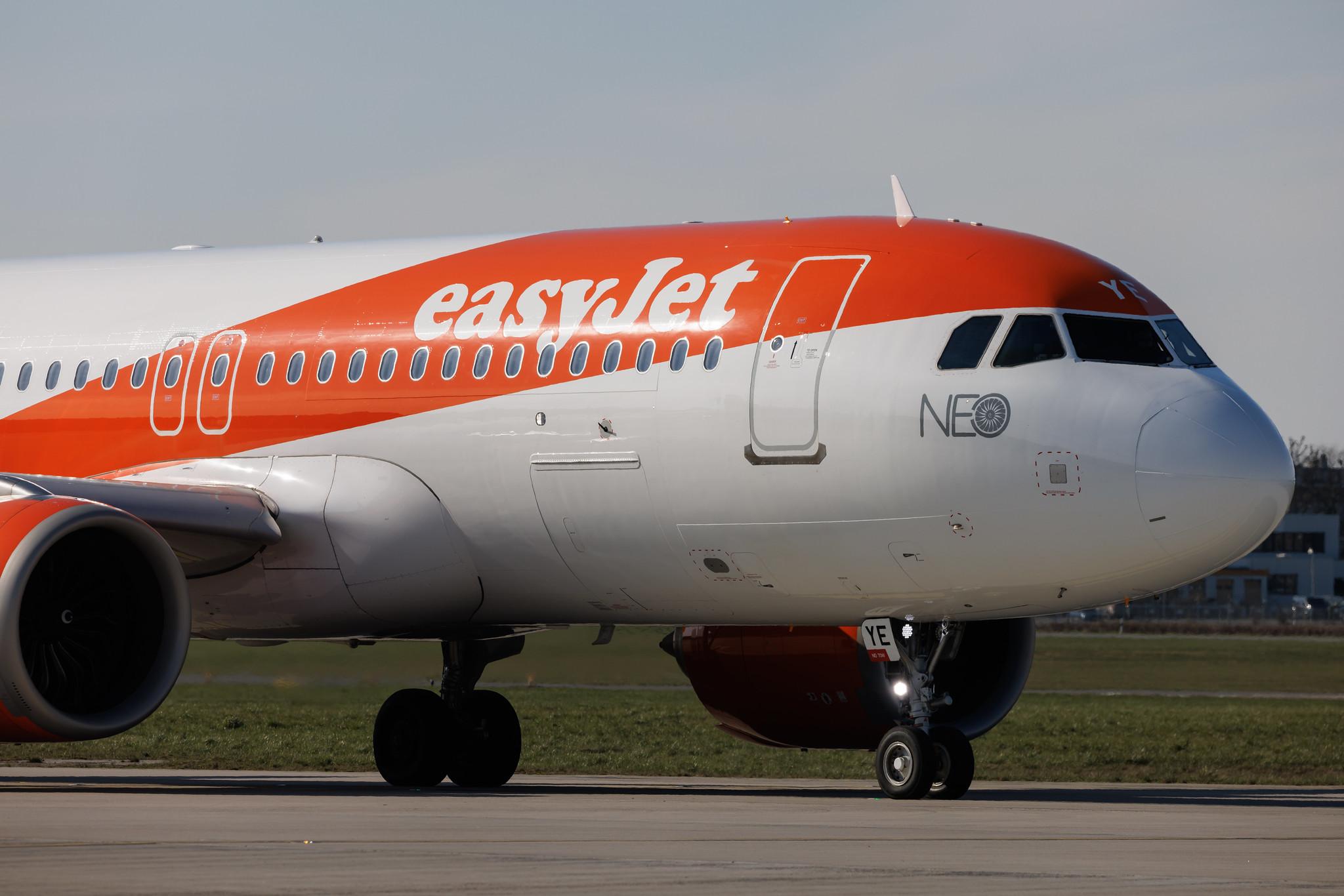 Hamburg Airport: easyJet (U2 / EZY) |  Livery: NEO Livery | Operator: easyJet Switzerland |  Airbus A320-251N A20N | HB-AYE | MSN 10114