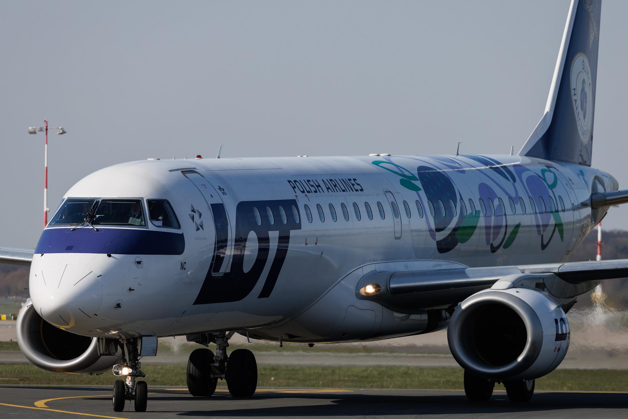 Hamburg Airport: LOT (LO / LOT) | Livery: Sliwka Naleczowska Livery | Embraer E195LR E195 | SP-LNC | MSN 19000462