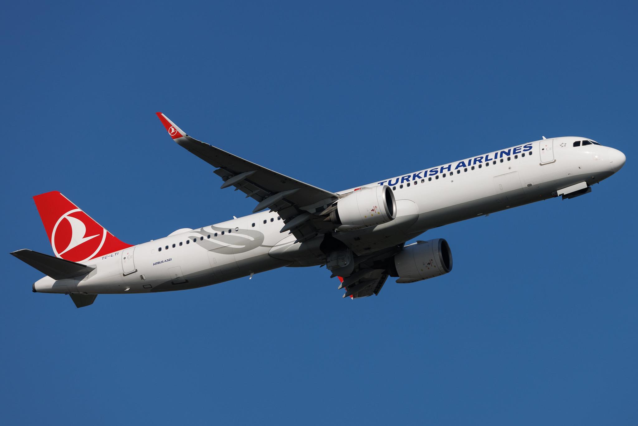 Hamburg Airport: Turkish Airlines (TK / THY) | Airbus A321-271NX A21N | TC-LTI | MSN 10367
