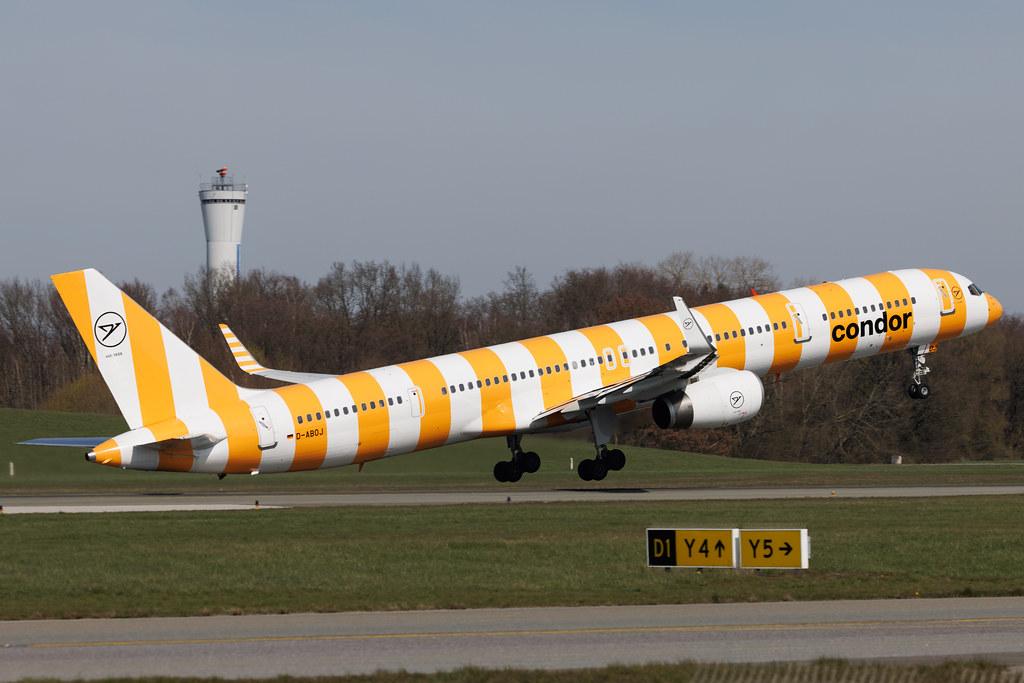 Hamburg Airport: Condor (DE / CFG) | Boeing 757-330 B753 | D-ABOJ | MSN 29019
