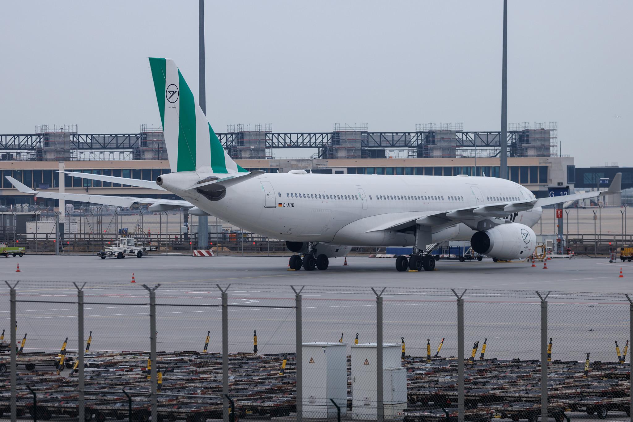 Frankfurt Airport: Condor (DE / CFG) | Airbus A330-243 A332 | D-AIYD | MSN 991