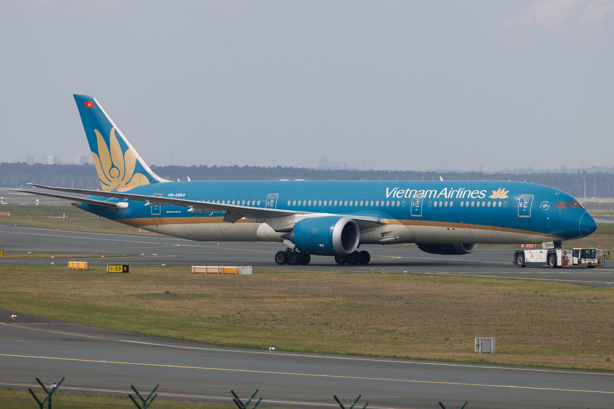 Frankfurt Airport: Vietnam Airlines (VN / HVN) | Boeing 787-9 Dreamliner B789 | VN-A864 | MSN 35154