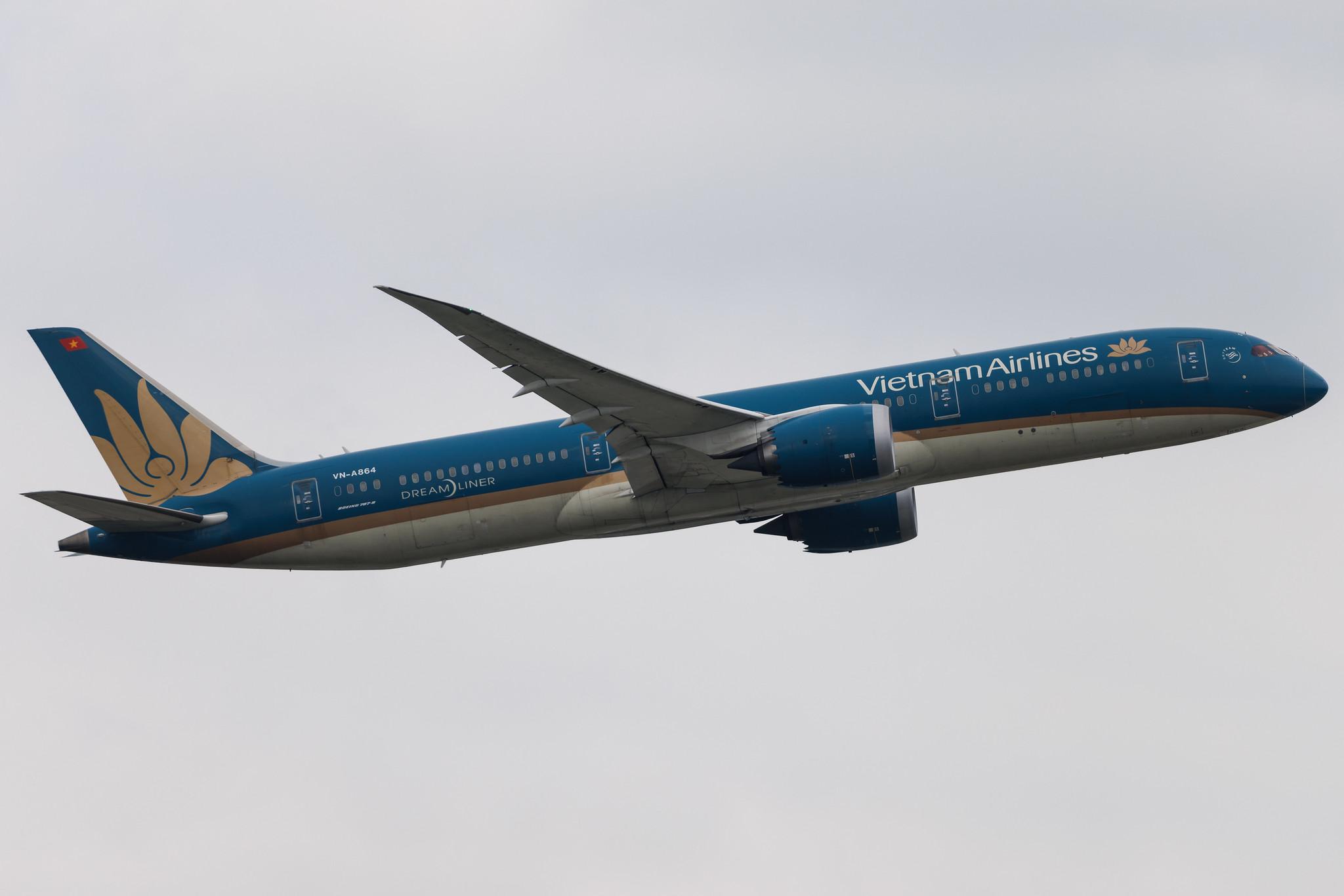 Frankfurt Airport: Vietnam Airlines (VN / HVN) | Boeing 787-9 Dreamliner B789 | VN-A864 | MSN 35154