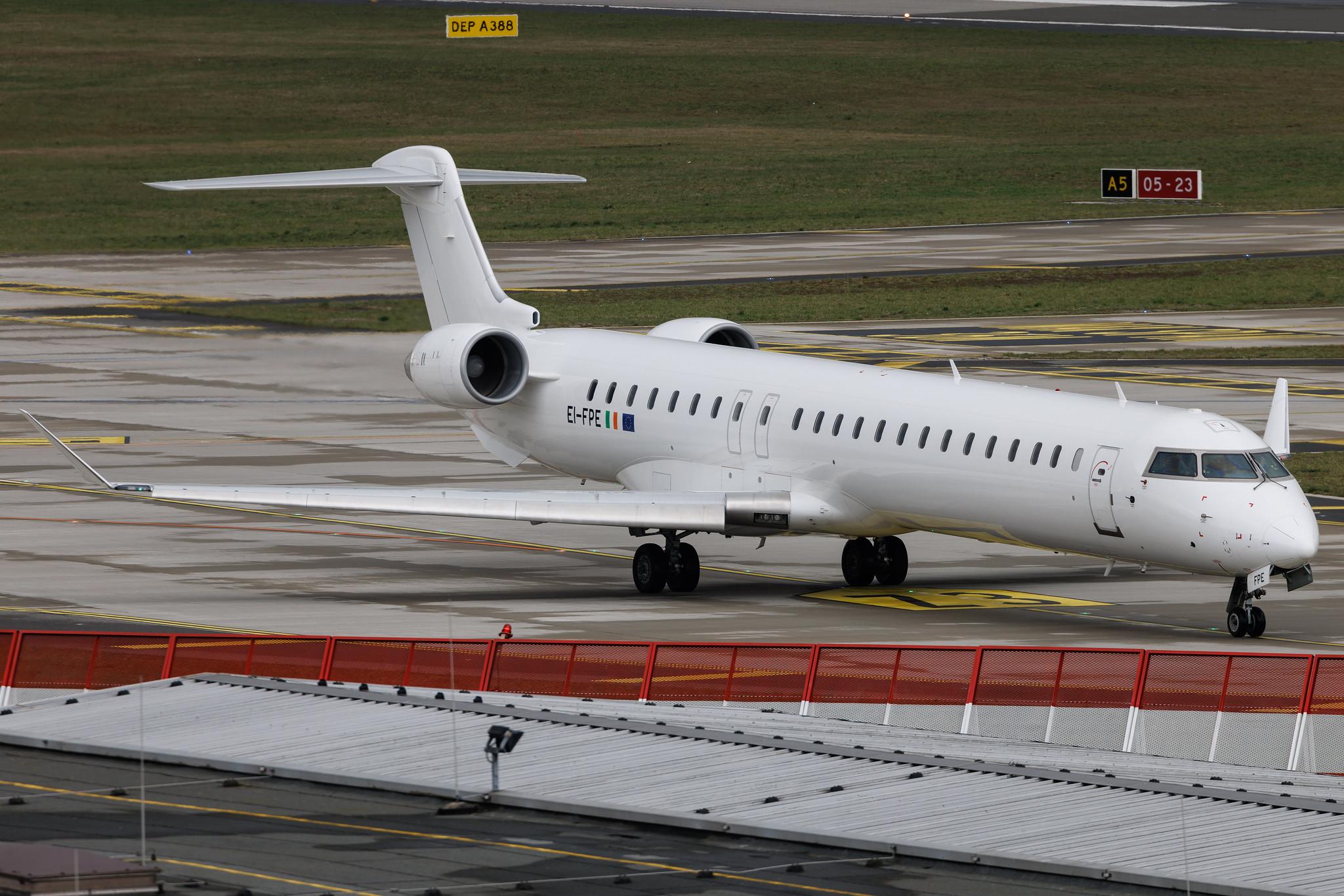Hamburg Airport: SAS (SK / SAS) | Operator: Cityjet |  Mitsubishi CRJ-900LR CRJ9 | EI-FPE | MSN 15402