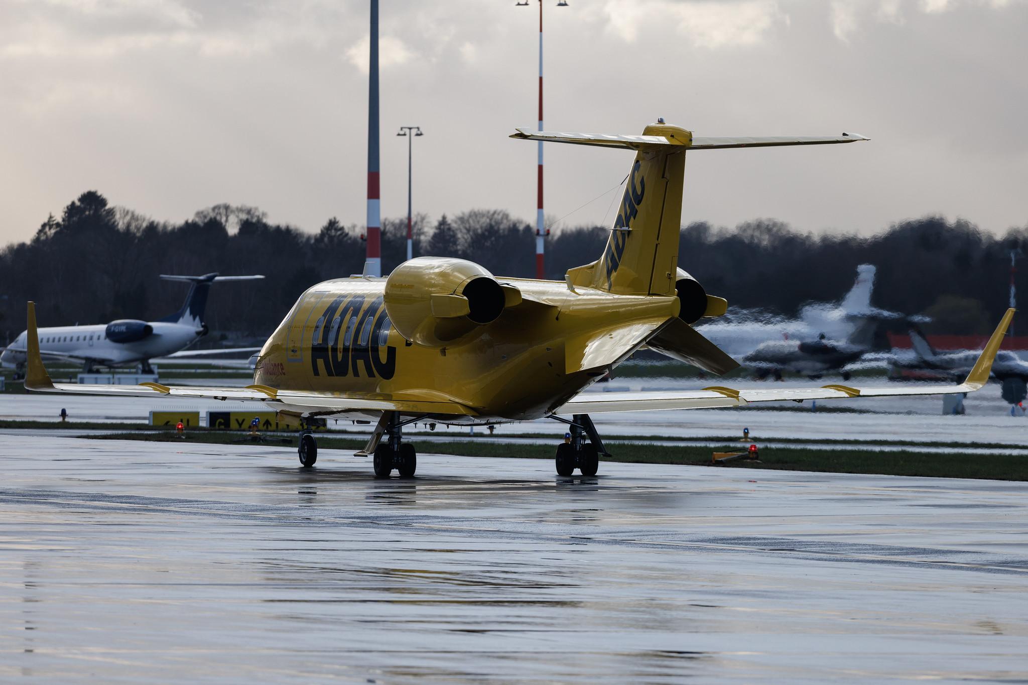 Hamburg Airport: Aero-Dienst (/ ADN) |  Learjet 60XR LJ60 | D-CADA | MSN 60-414