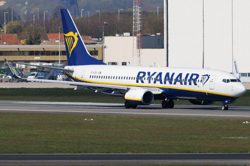 Brussels Airport: Ryanair (FR / RYR) | Boeing 737-8AS B738 | EI-EBV | MSN 35009