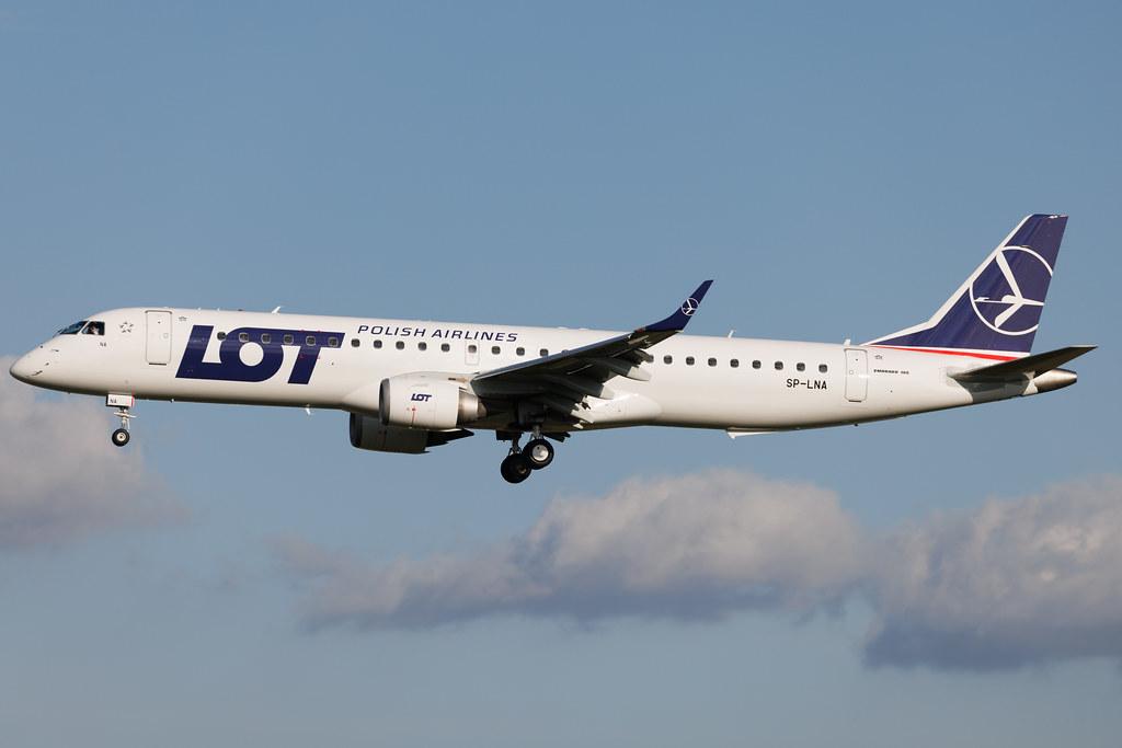 Brussels Airport: LOT (LO / LOT) |  Embraer E195LR E195 | SP-LNA | MSN 19000415