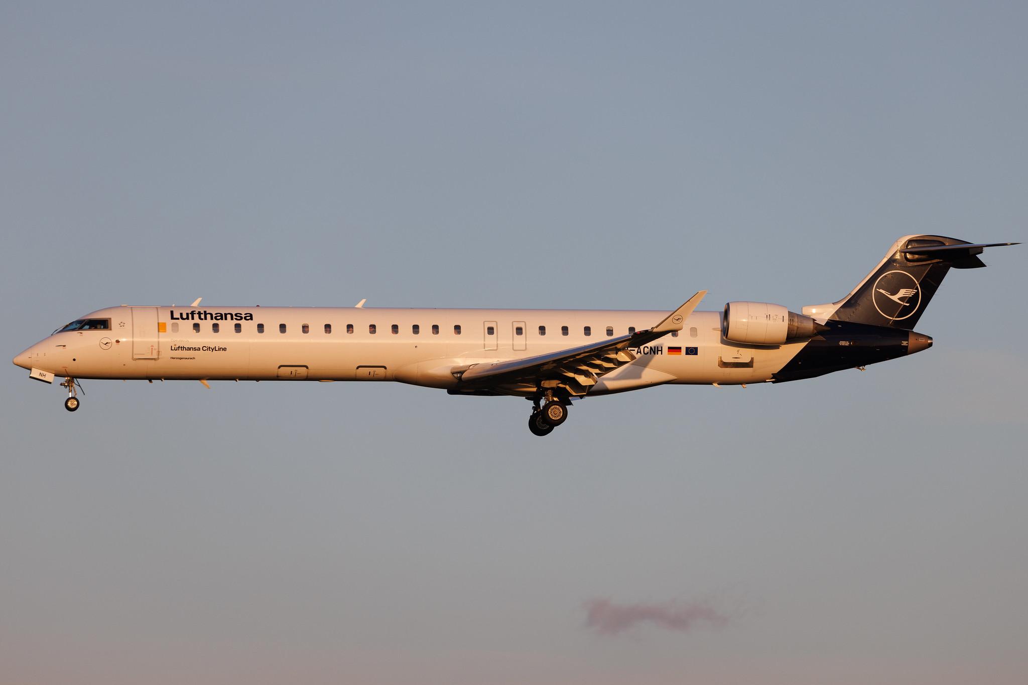 Brussels Airport: Lufthansa (LH / DLH) | Operator: Lufthansa CityLine | Mitsubishi CRJ-900LR CRJ9 | D-ACNH | MSN 15247