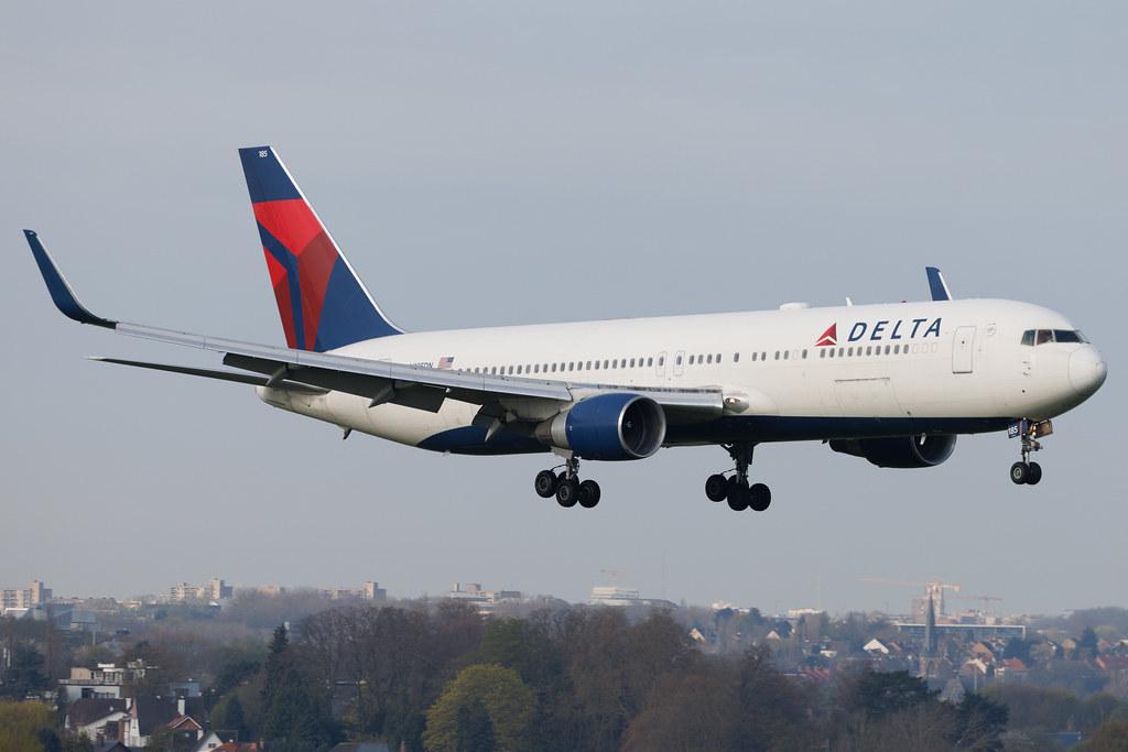 Brussels Airport: Delta Air Lines (DL / DAL) | Boeing 767-332(ER) B763 | N185DN | MSN 27961