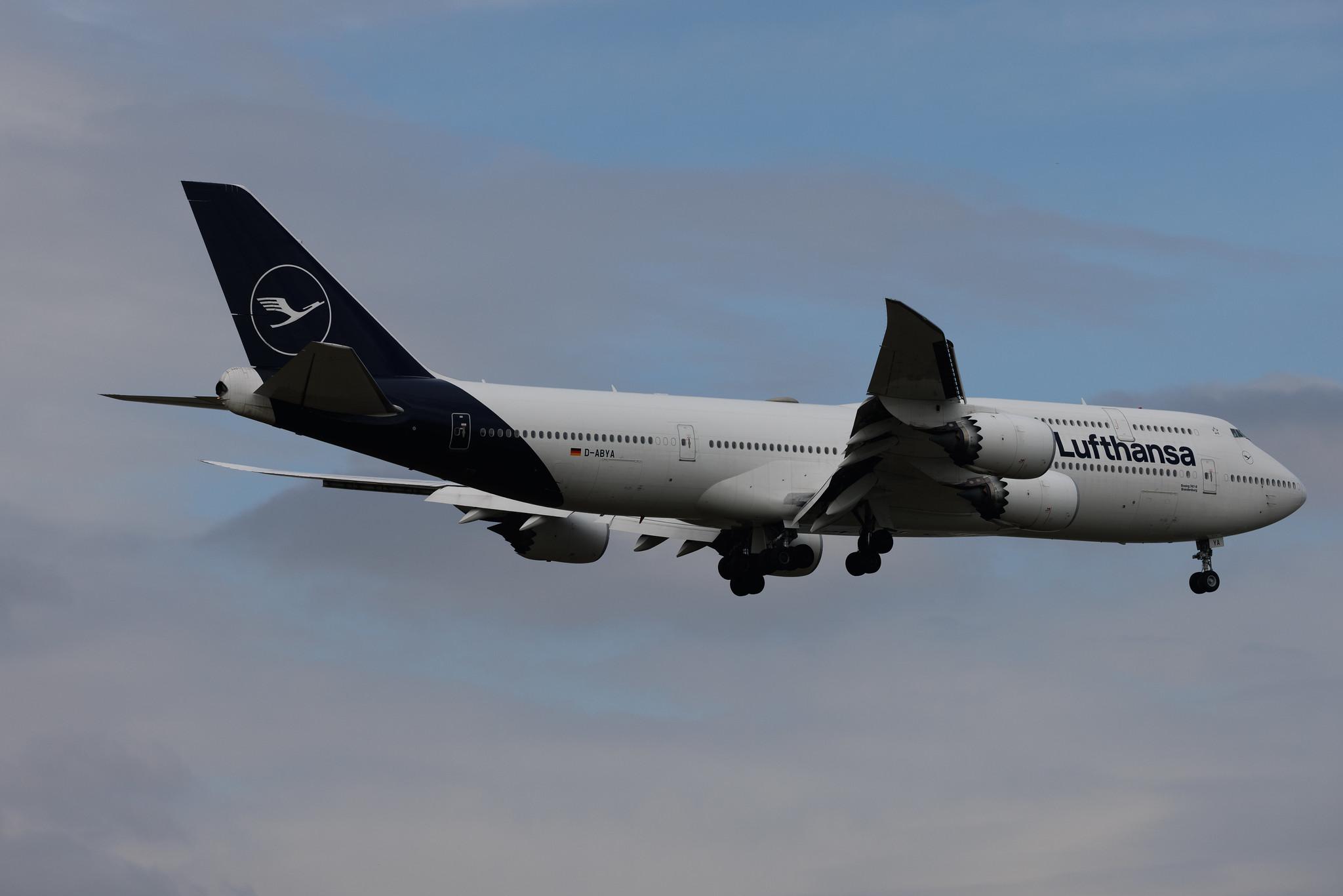 Frankfurt Airport: Lufthansa (LH / DLH) | Boeing 747-830 B748 | D-ABYA | MSN 37827