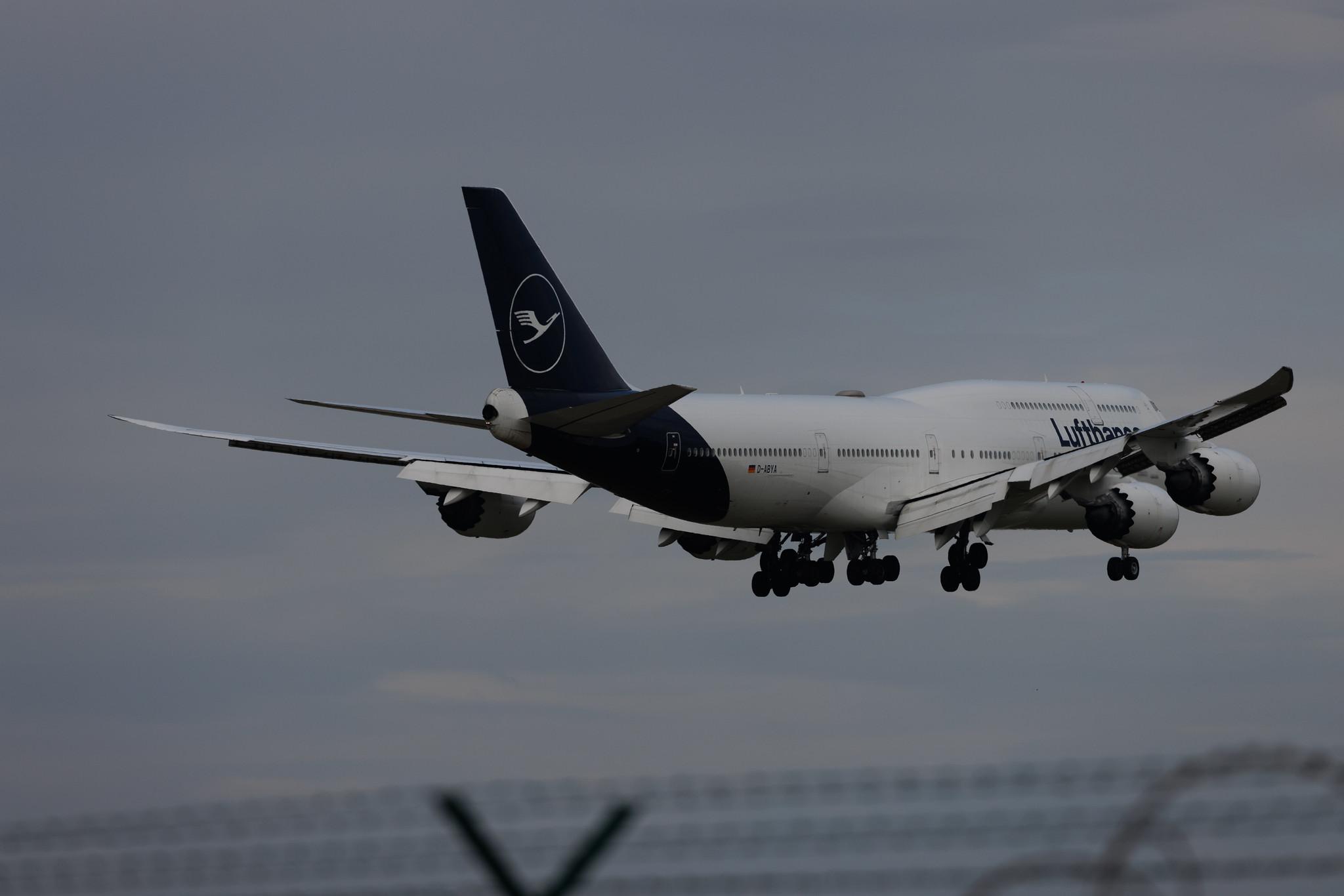 Frankfurt Airport: Lufthansa (LH / DLH) | Boeing 747-830 B748 | D-ABYA | MSN 37827