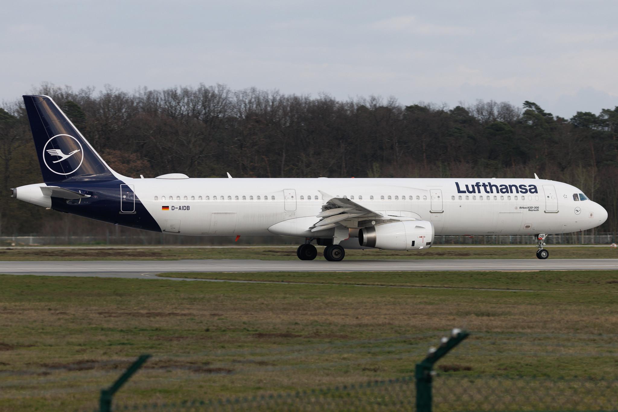 Frankfurt Airport: Lufthansa (LH / DLH) | Airbus A321-231 A321 | D-AIDB | MSN 4545