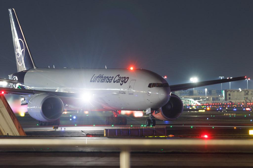 Frankfurt Airport: Lufthansa Cargo (/ GEC) | Boeing 777-FBT B77L | D-ALFF | MSN 66089