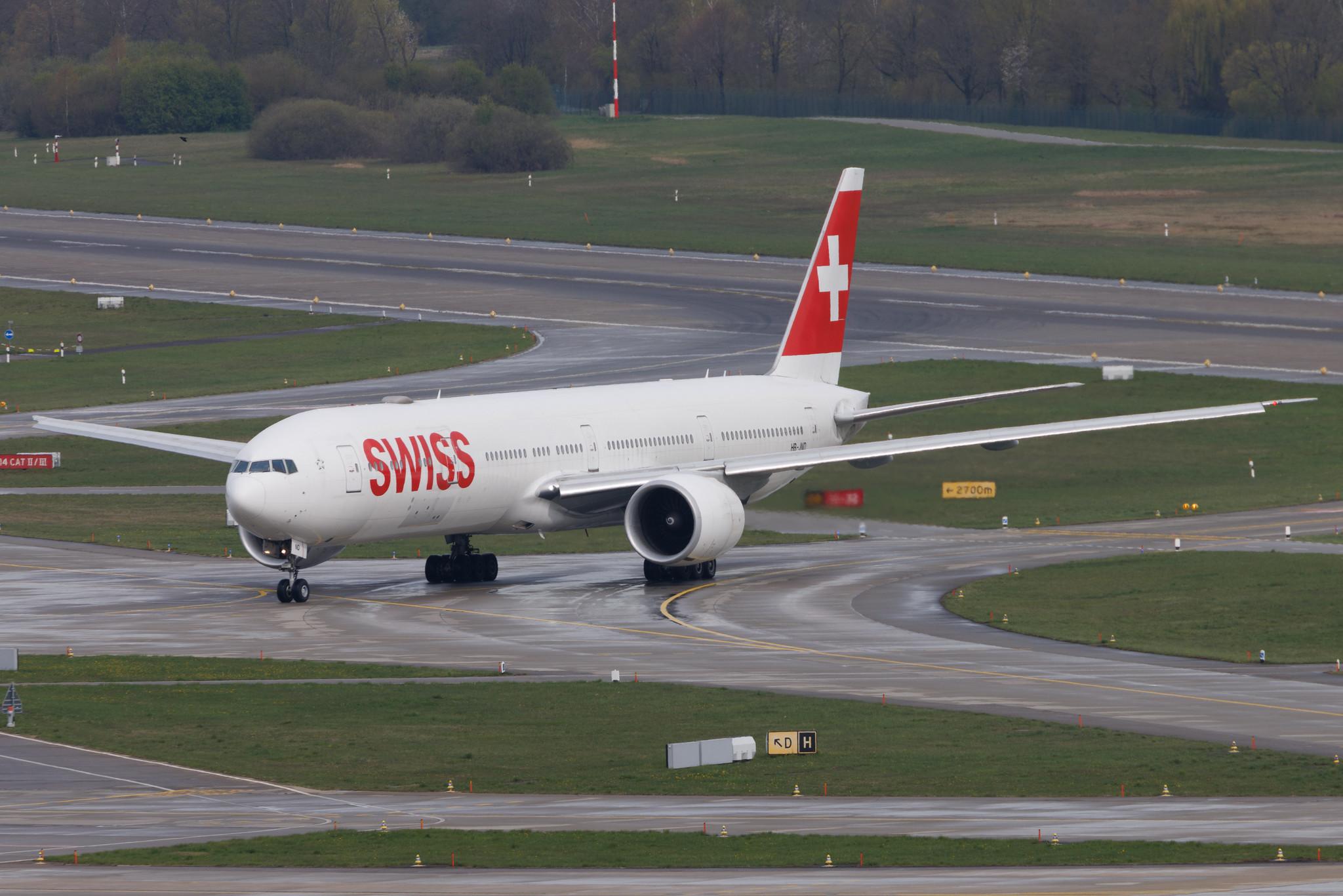 Flughafen Zürich: Swiss (LX / SWR) | Airbus A330-343 A333 | HB-JHD | MSN 1029