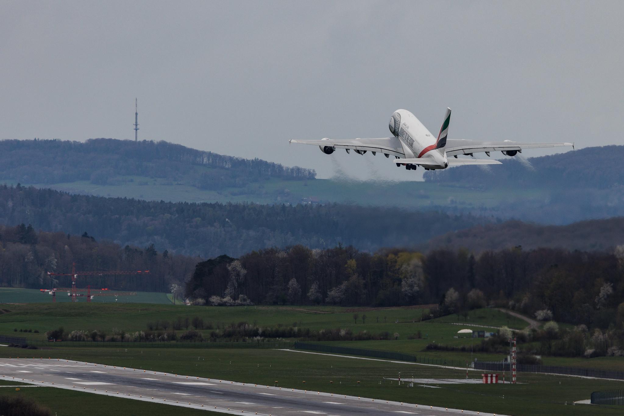Flughafen Zürich: Emirates (EK / UAE) | Livery: Journey to the Future Livery | Airbus A380-861 A388 | A6-EOD | MSN 168