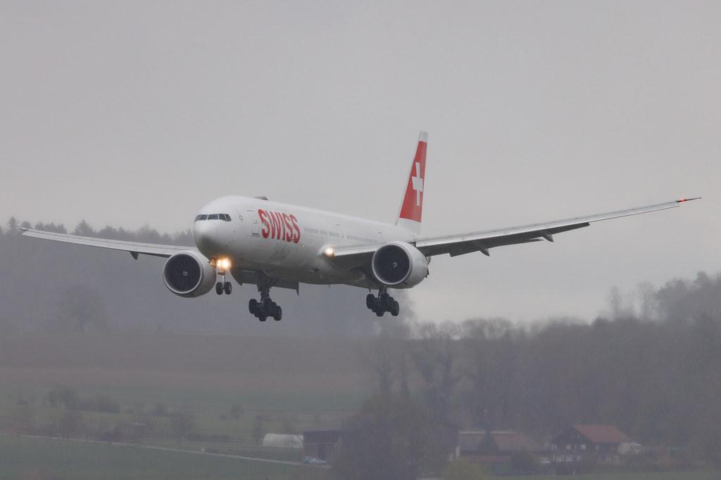 Flughafen Zürich: Swiss (LX / SWR) | Boeing 777-3DE(ER) B77W | HB-JNH | MSN 62753