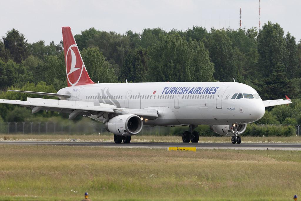 Hamburg Airport: Turkish Airlines (TK / THY) | Airbus A321-231 A321 | TC-JSD | MSN 5388