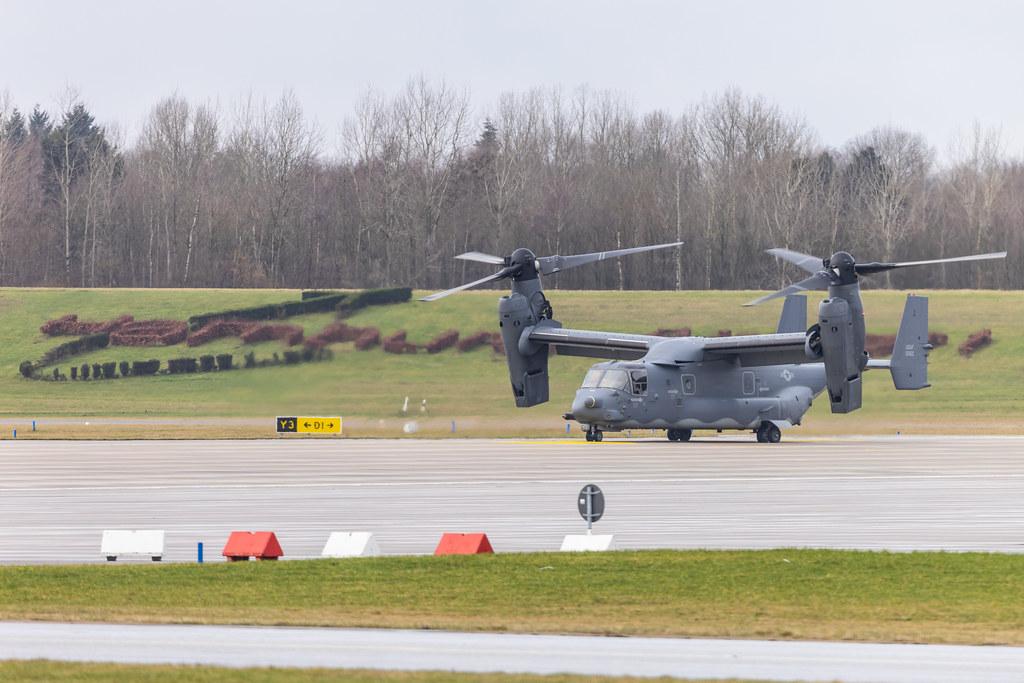 Hamburg Airport: United States Air Force USAF | Bell Boeing CV-22B Osprey VC22 | 11-0060 | MSN D1040