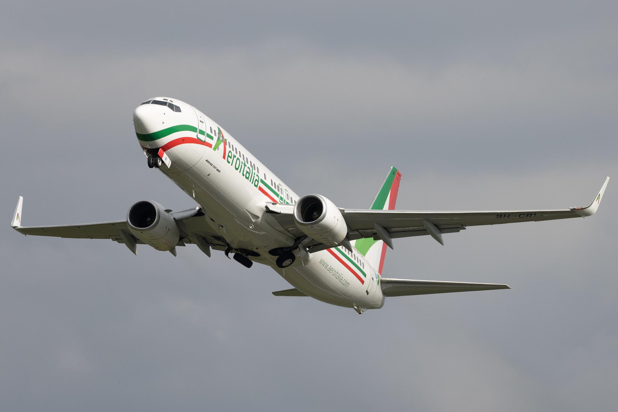 Hamburg Airport: Aeroitalia (XZ / AEZ) | Boeing 737-85F B738 | 9H-CRI | MSN 30567
