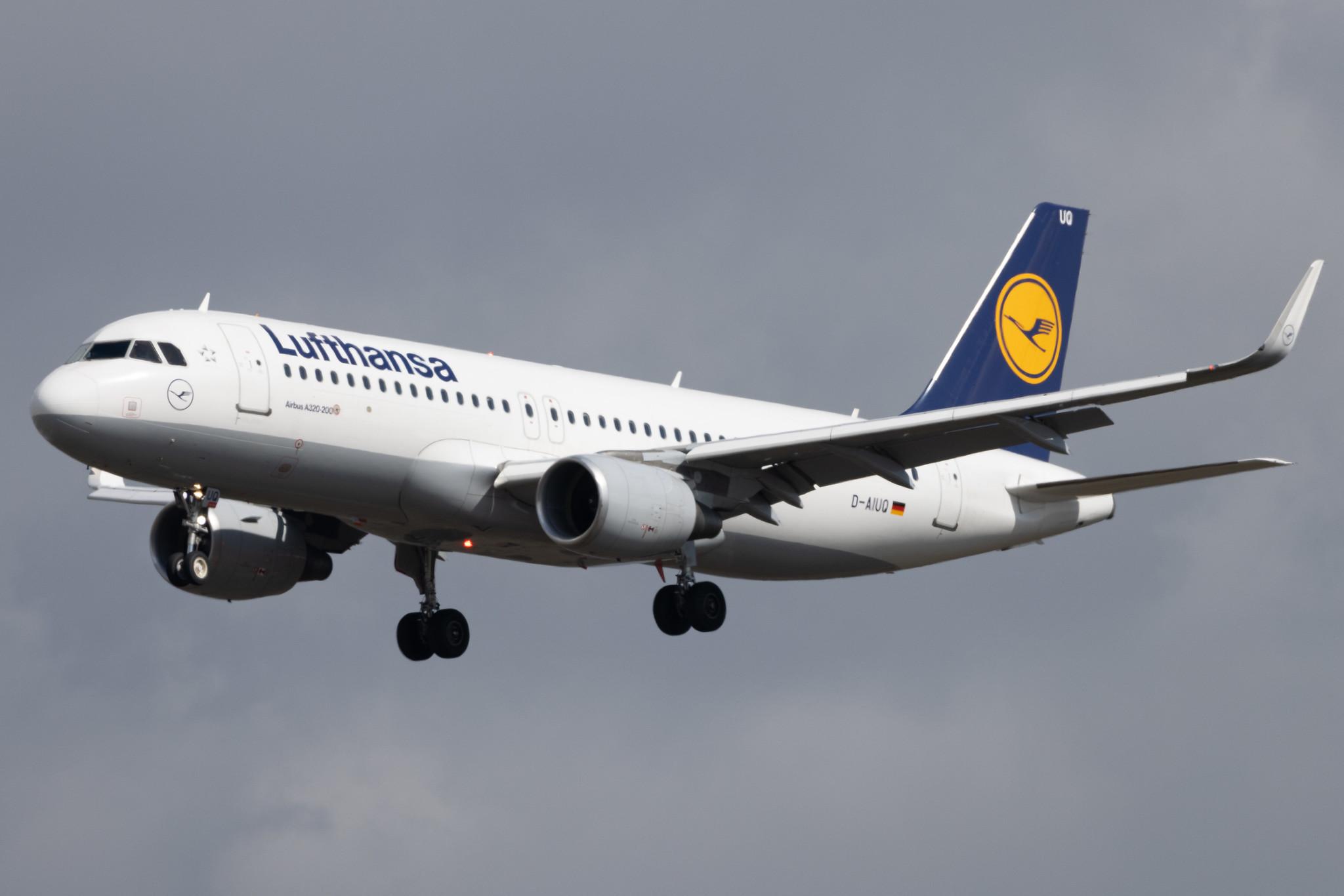 Frankfurt Airport: Lufthansa (LH / DLH) | Airbus A320-214 A320 | D-AIUQ | MSN 6947