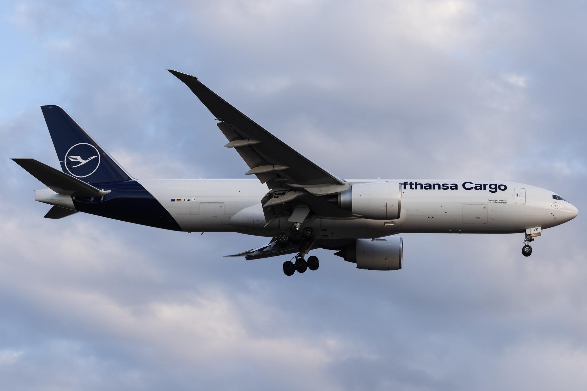 Frankfurt Airport: Lufthansa Cargo (/ GEC) | Boeing 777-F B77L | D-ALFK | MSN 67146