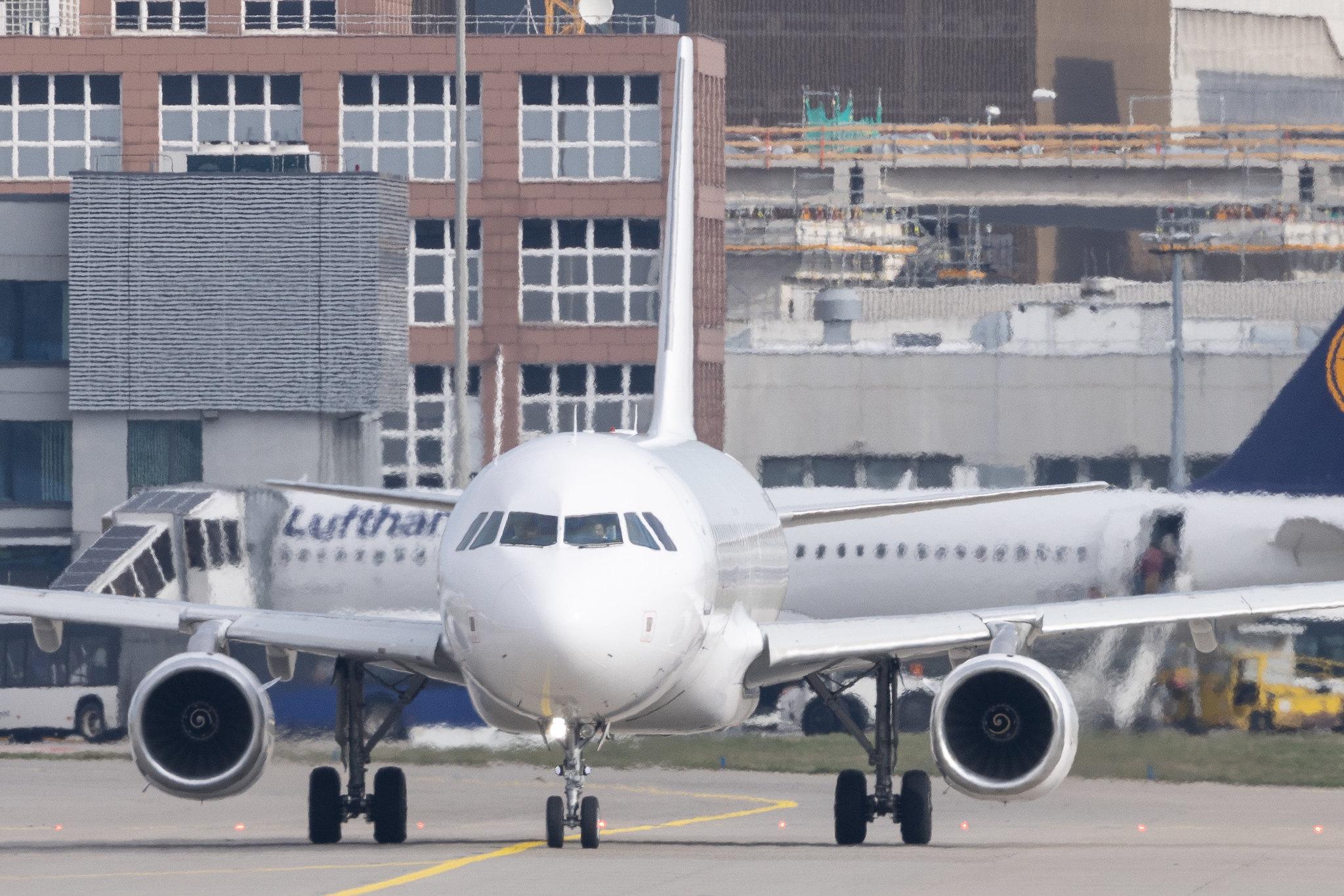 Frankfurt Airport: Air Moldova (9U / MLD) | Airbus A320-232 A320 | ER-AXA | MSN 02401