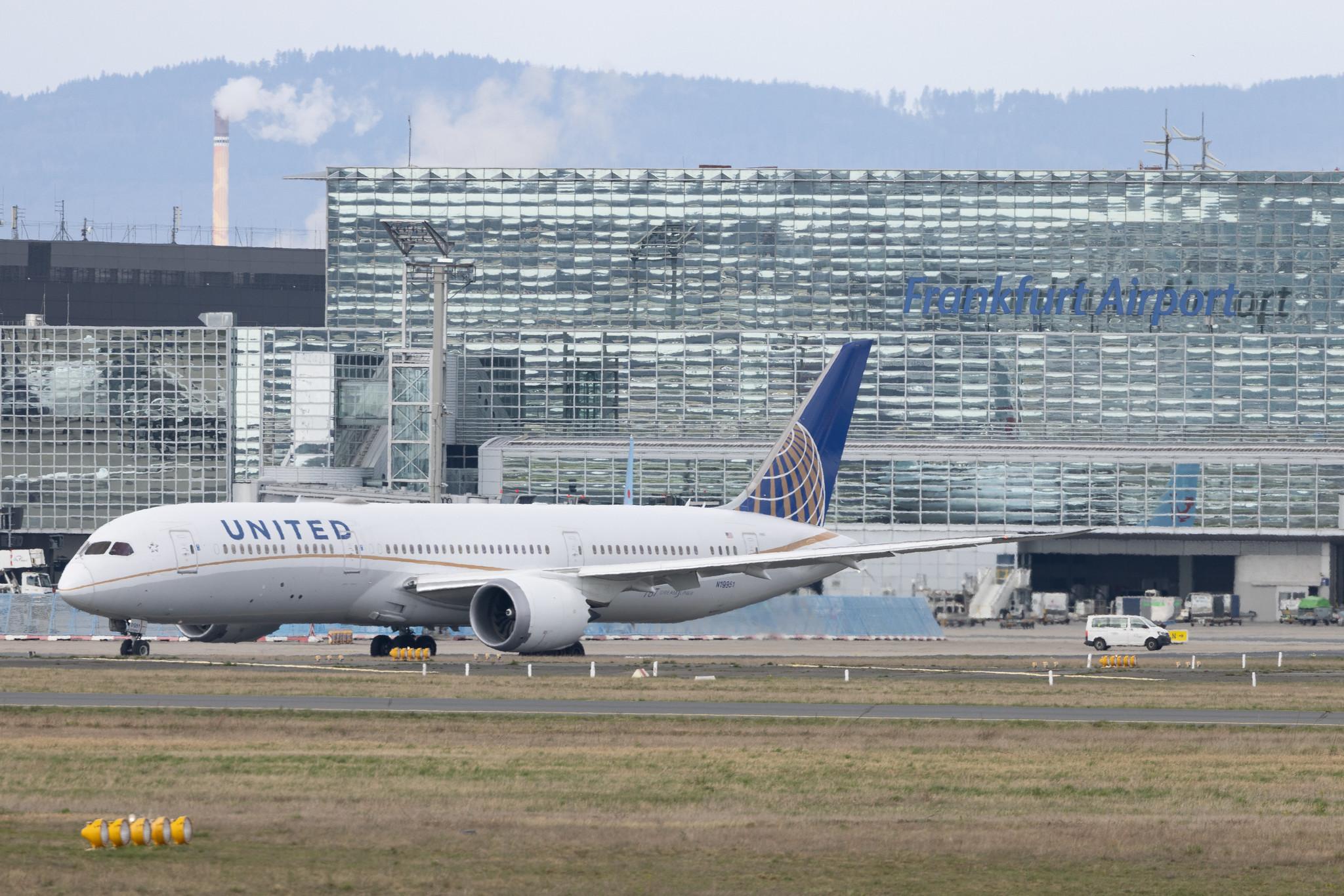 Frankfurt Airport: United Airlines (UA / UAL) | Boeing 787-9 Dreamliner B789 | N19951 | MSN 36402