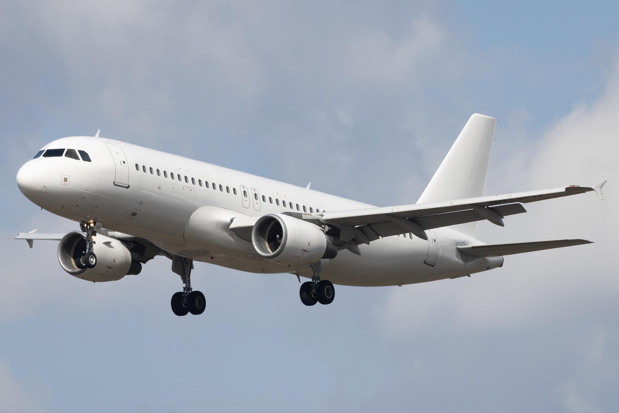 Frankfurt Airport: SmartLynx (6Y / ART) | Operator: SmartLynx Malta | Airbus A320-214 A320 | 9H-SLD | MSN 03396