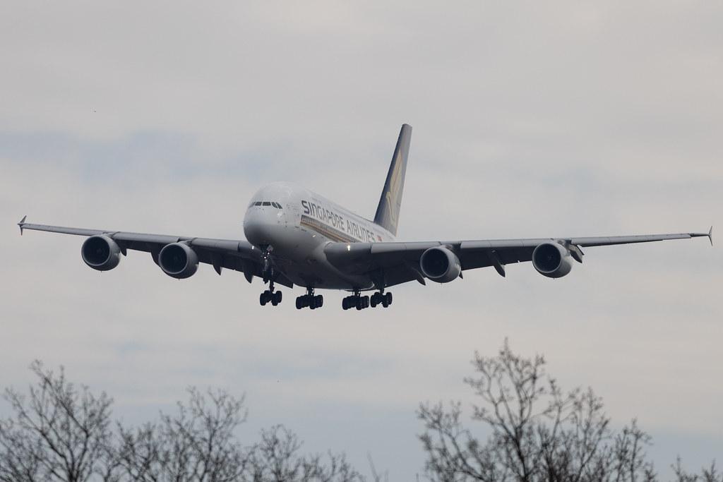 Frankfurt Airport: Singapore Airlines (SQ / SIA) |  Airbus A380-841 A388 | 9V-SKV | MSN 247