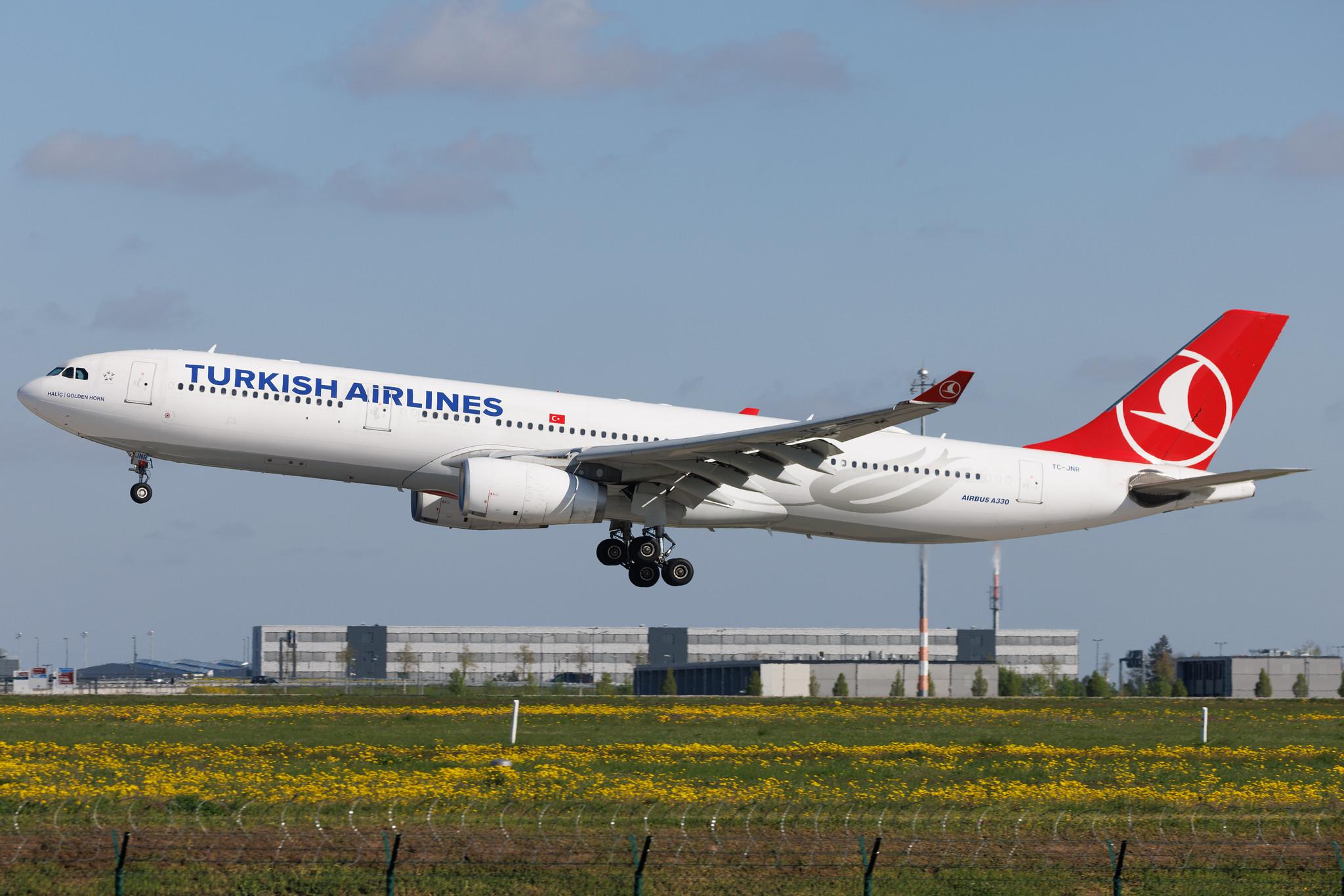 Flughafen Berlin Brandenburg: Turkish Airlines (TK / THY) | Airbus A330-343 A333 | TC-JNR | MSN 1311