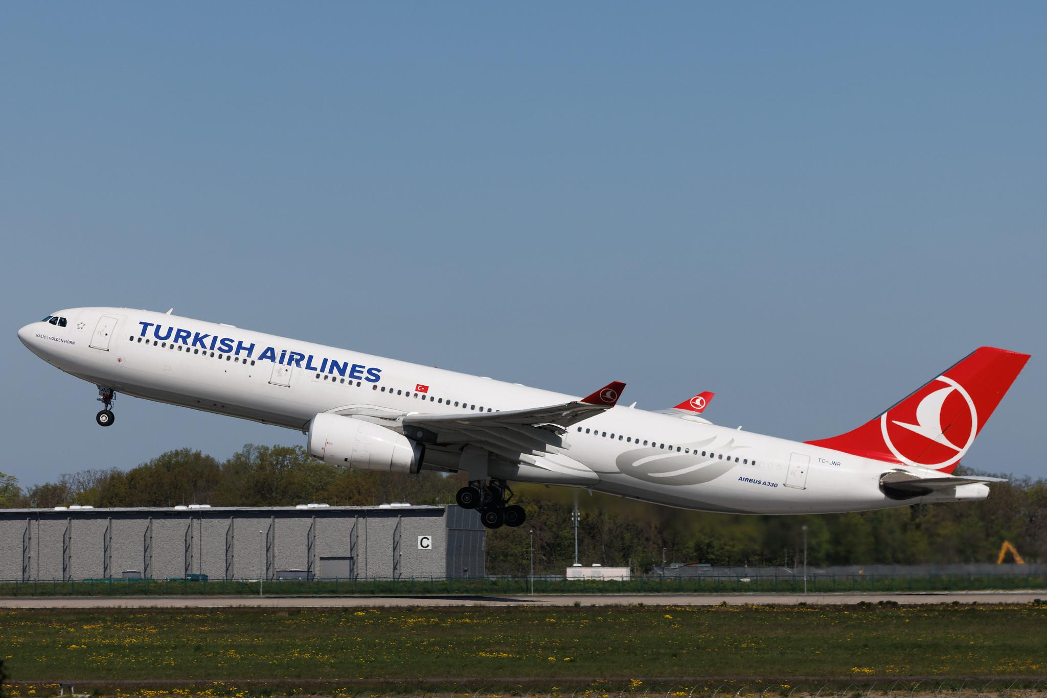 Flughafen Berlin Brandenburg: Turkish Airlines (TK / THY) | Airbus A330-343 A333 | TC-JNR | MSN 1311