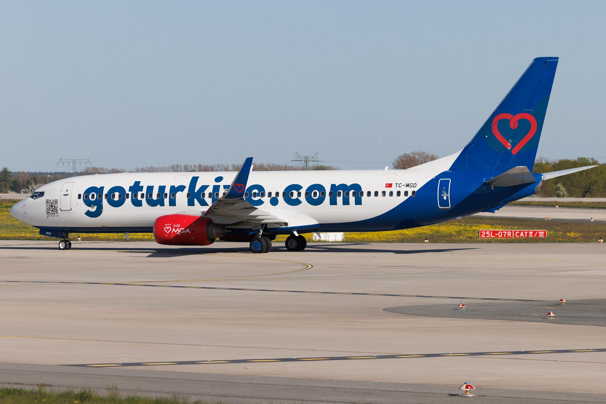 Flughafen Berlin Brandenburg: MGA (4M / MGH) | Operator: Mavi Gök Airlines | Boeing 737-8K5 B738 | TC-MGD | MSN 27984