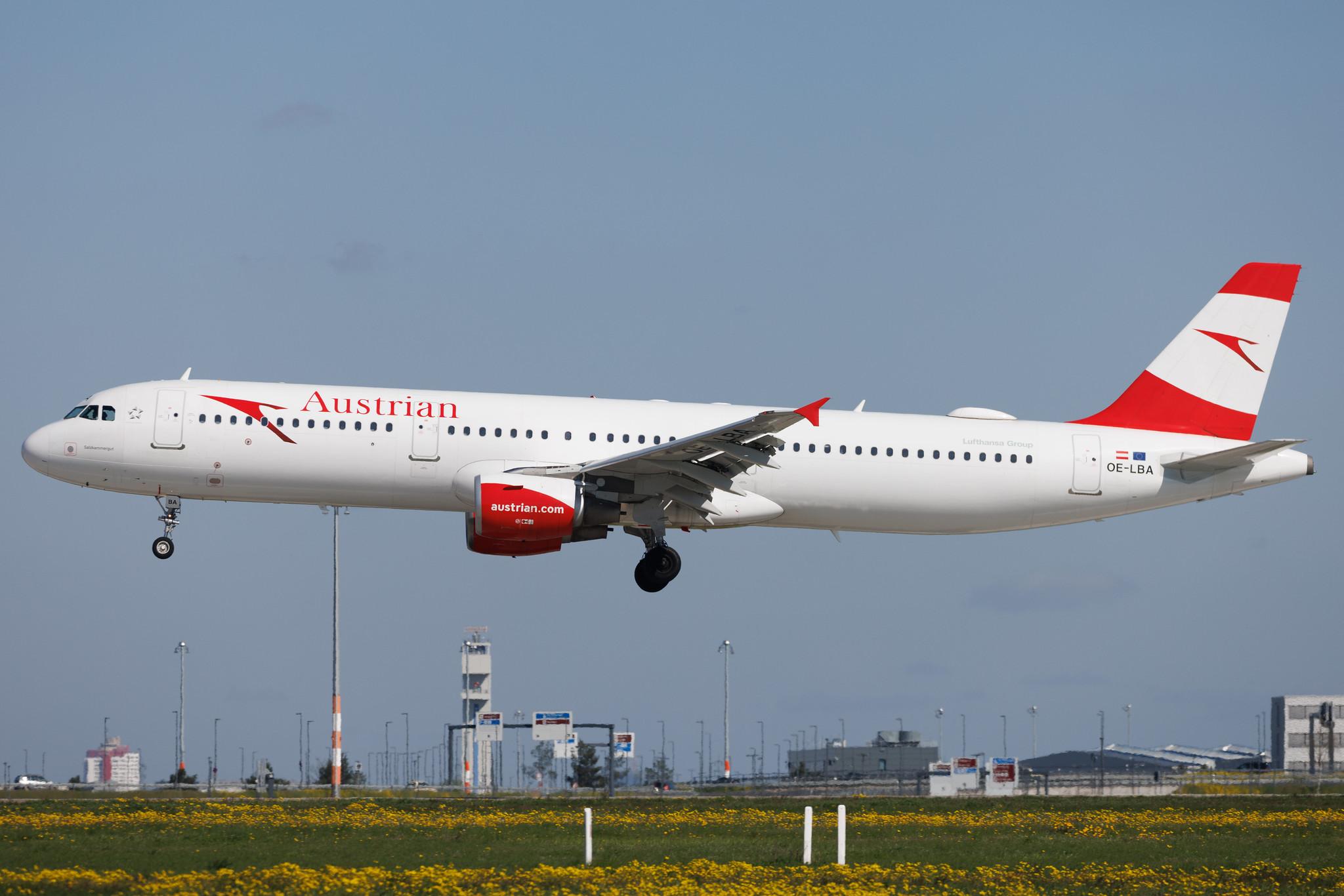 Flughafen Berlin Brandenburg: Austrian Airlines (OS / AUA) |  Airbus A321-111 A321 | OE-LBA | MSN 0552