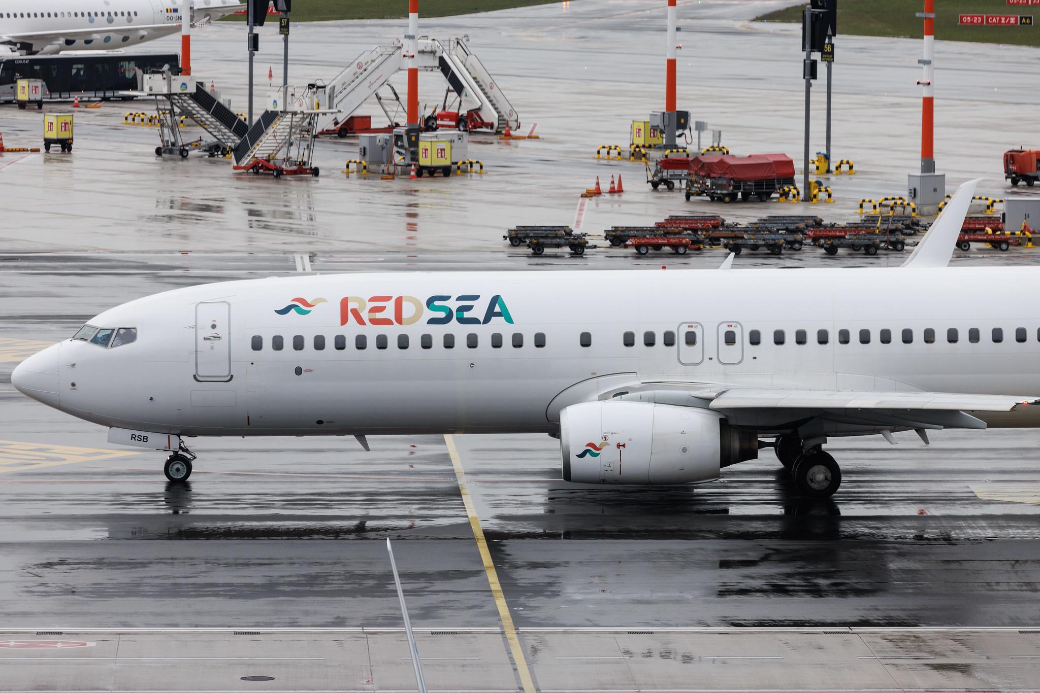 Hamburg Airport: Red Sea Airlines (RS / RSX) | Boeing 737-8Q8 B738 | SU-RSB | MSN 29369
