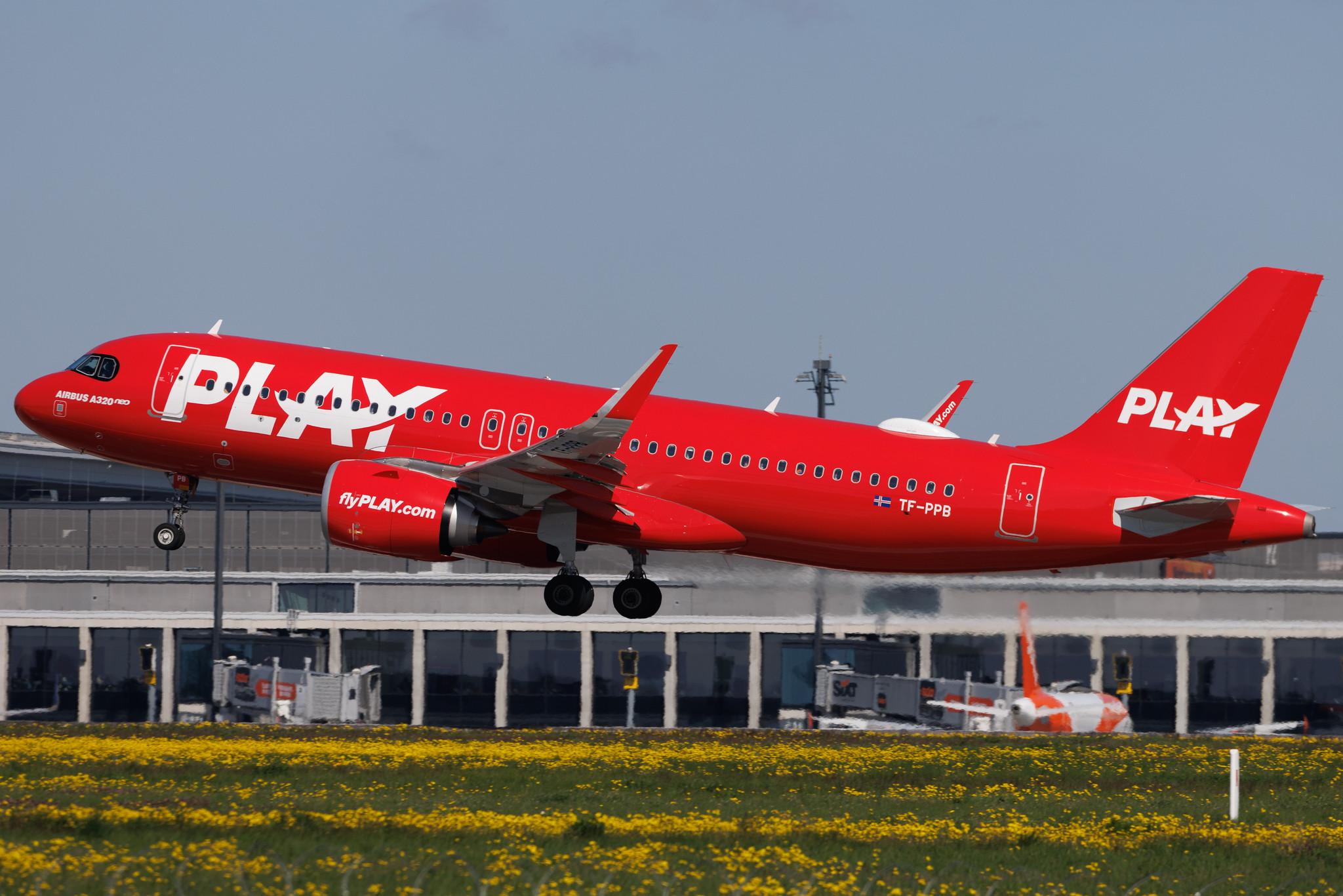 Flughafen Berlin Brandenburg: Play (OG / FPY) | Airbus A320-251N A20N | TF-PPB | MSN 10134