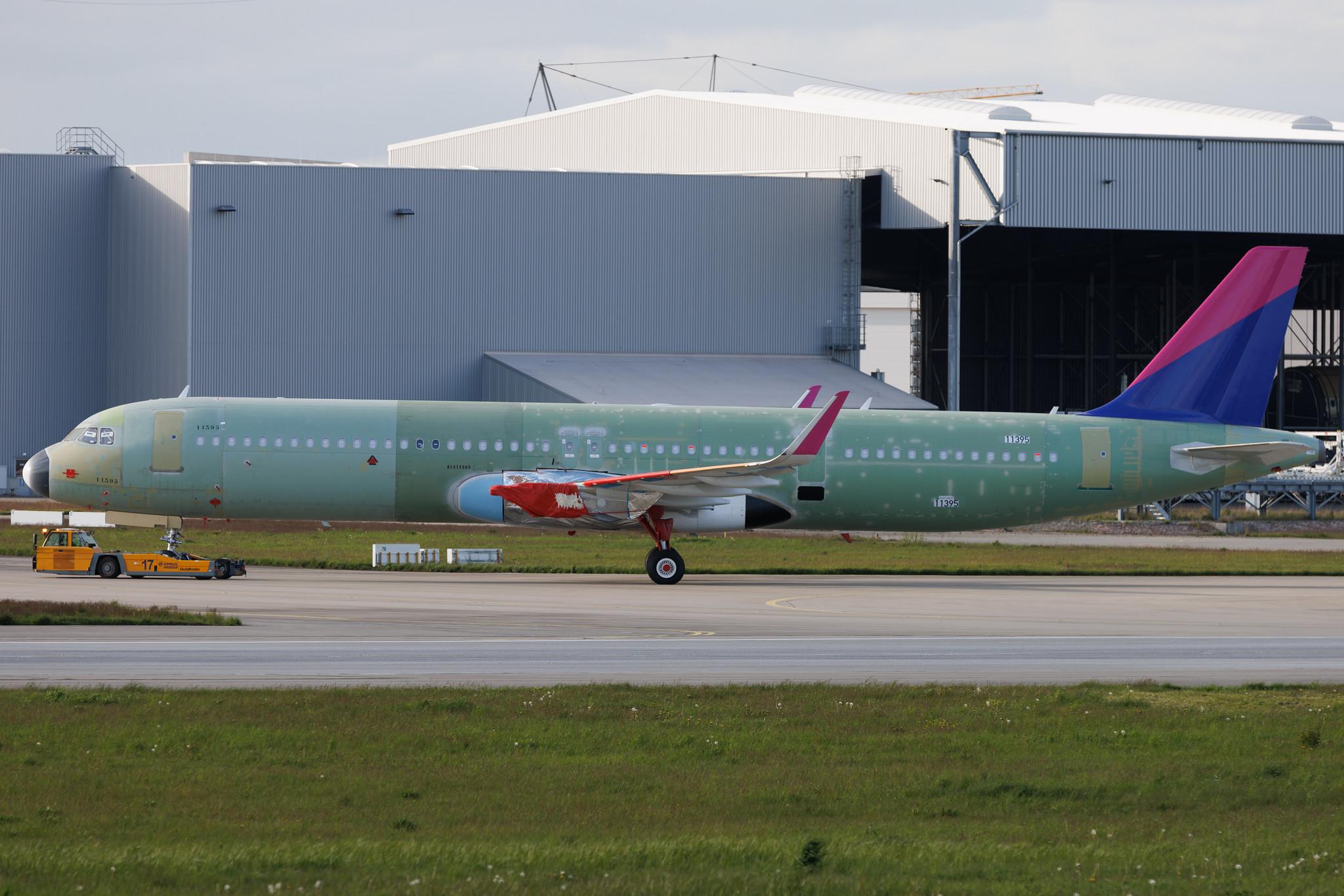 Hamburg Finkenwerder: Wizz Air Malta | Airbus A321-271NX A21N | D-AVXZ | 9H- | MSN 11395