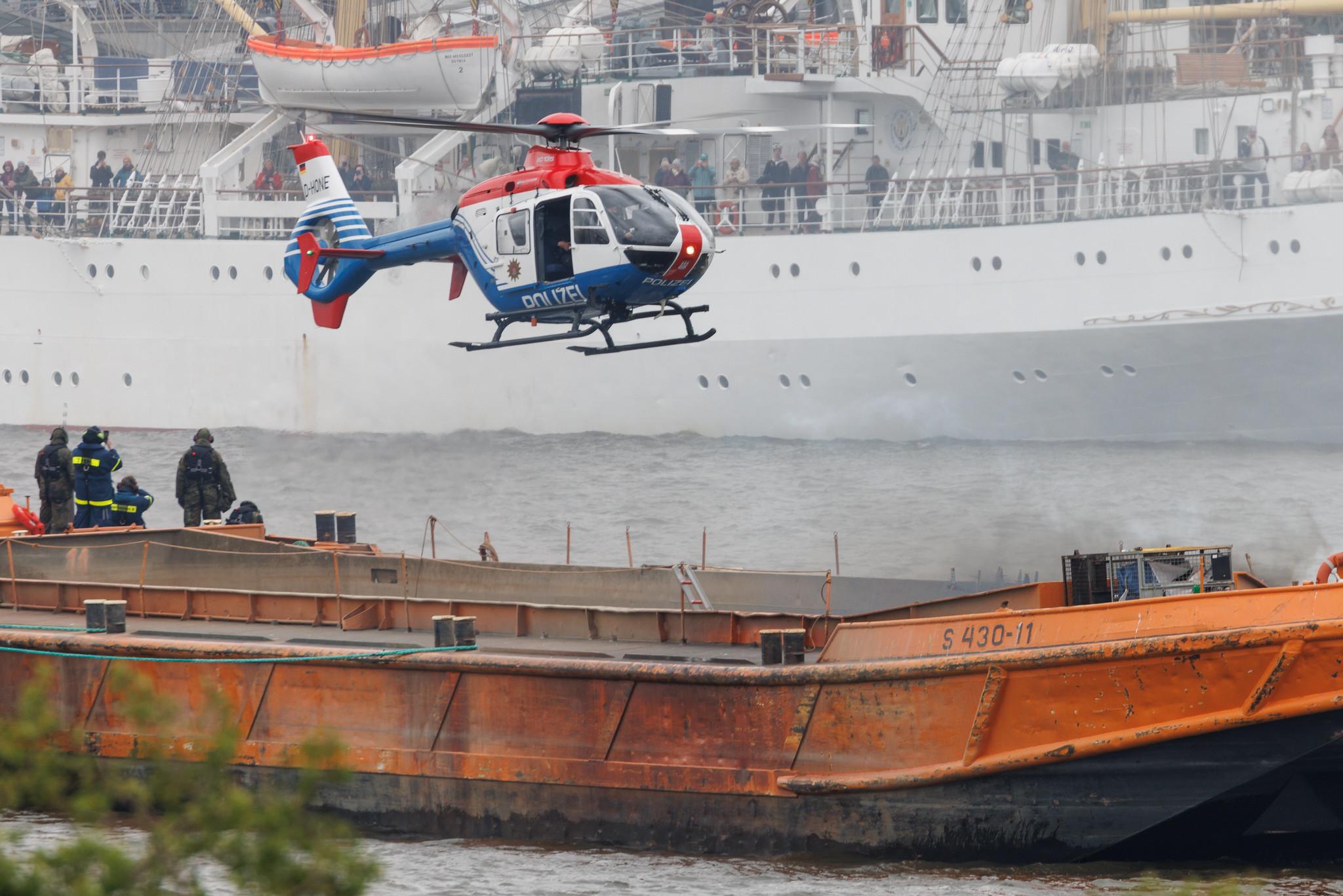 SOS Joint Rescue Operation: Polizei Hamburg | Airbus Helicopters H135 EC35 | D-HONE | MSN 0338