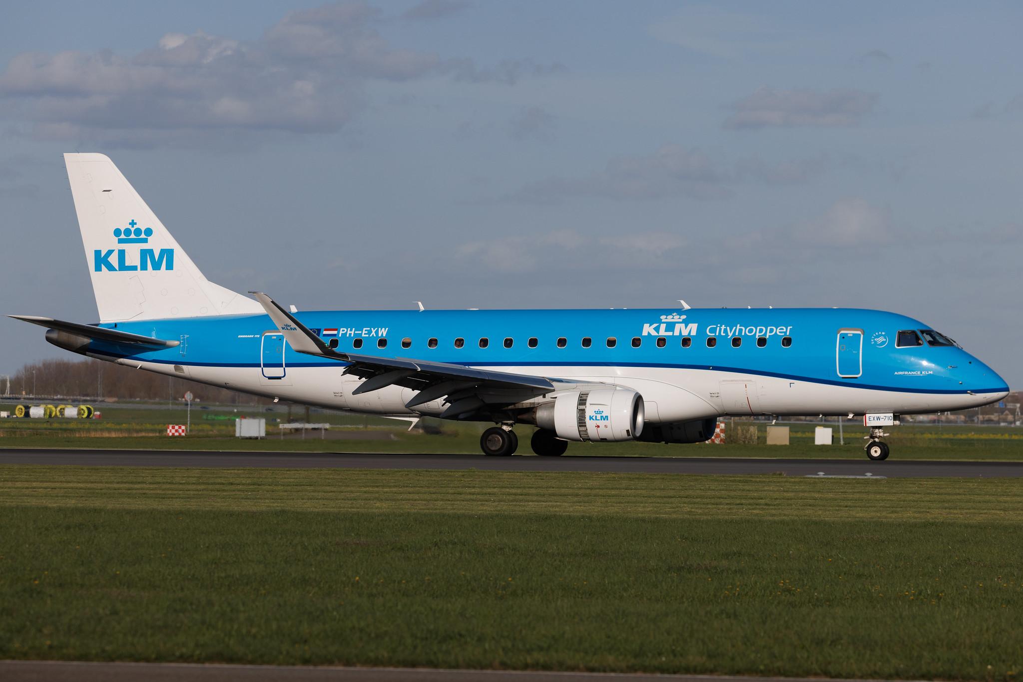 Amsterdam Schiphol: KLM (KL / KLM) | Operator: KLM Cityhopper | Embraer E175STD E75L | PH-EXW | MSN 17000710
